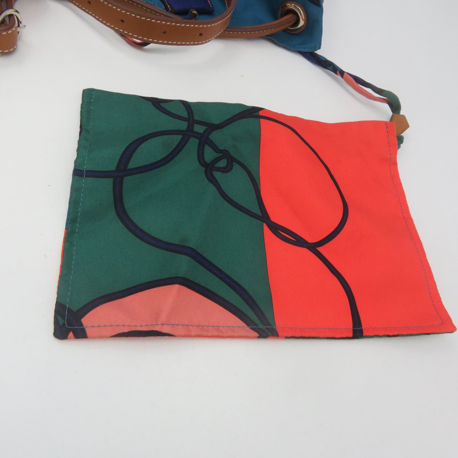 HERMES 【激減優惠】絲質Silk City銀扣肩背袋彩色
