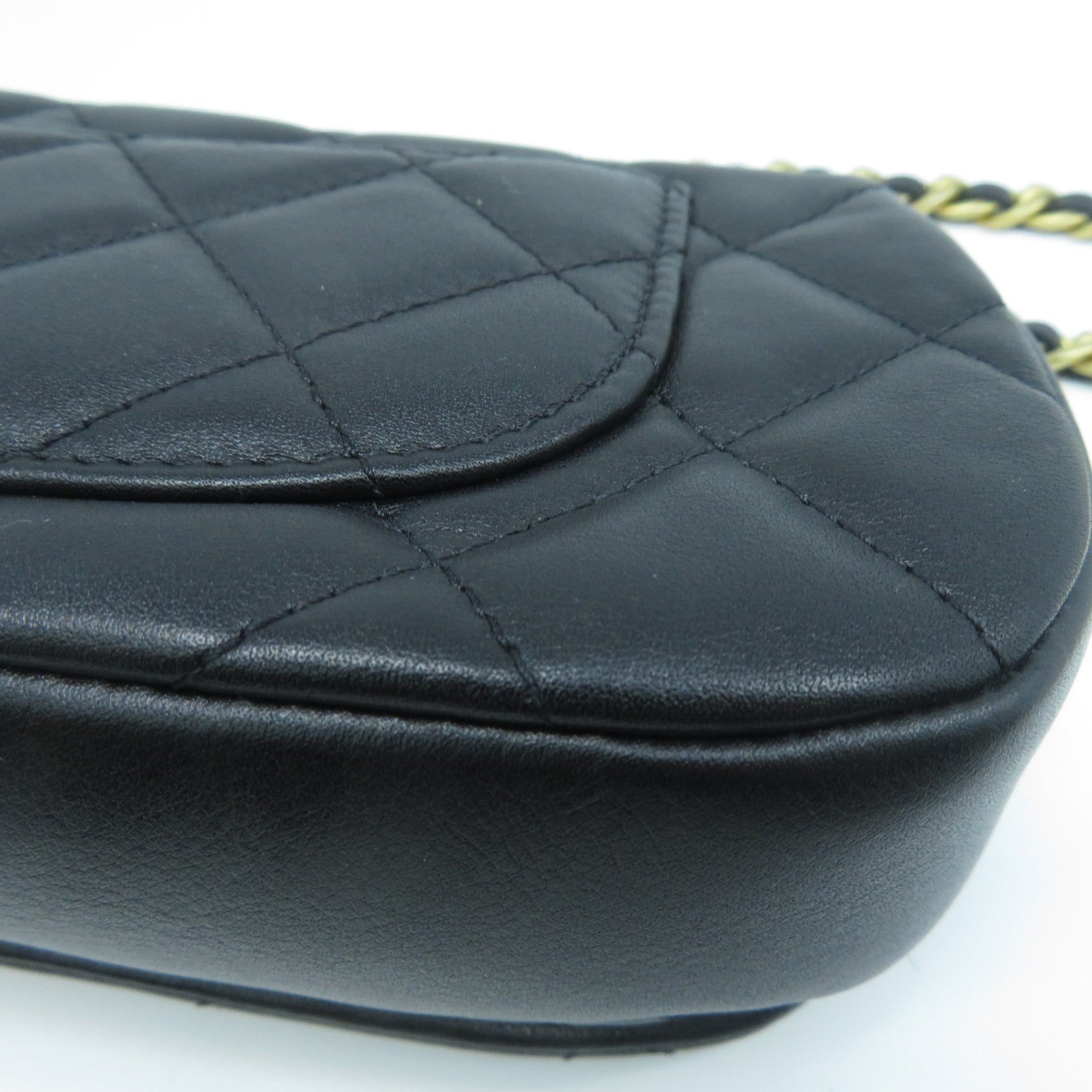CHANEL 菱格牛皮皮革Clutch with chain金扣鏈帶肩背袋黑色