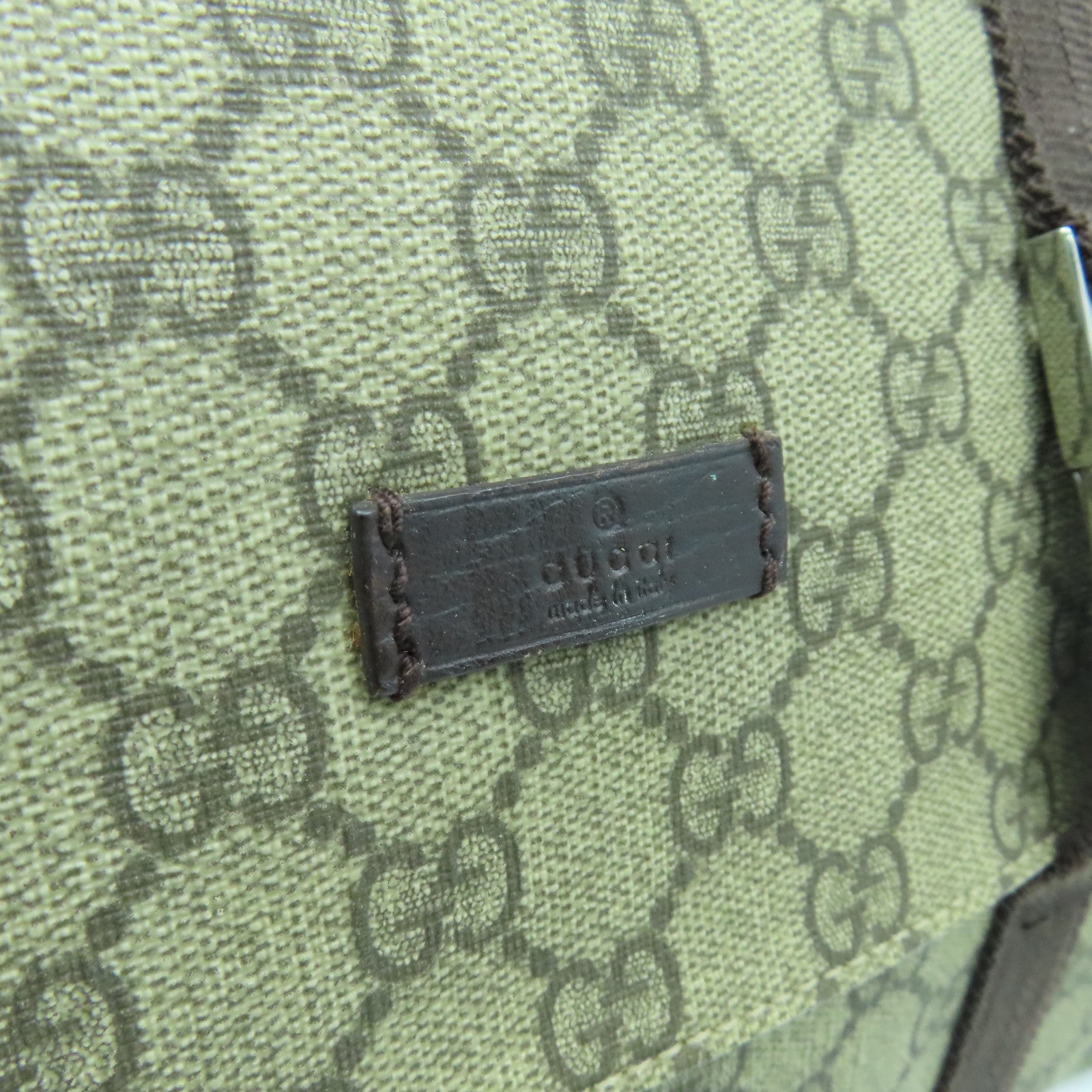 GUCCI 塗層帆布Shoulder Bag銀扣肩背袋棕色