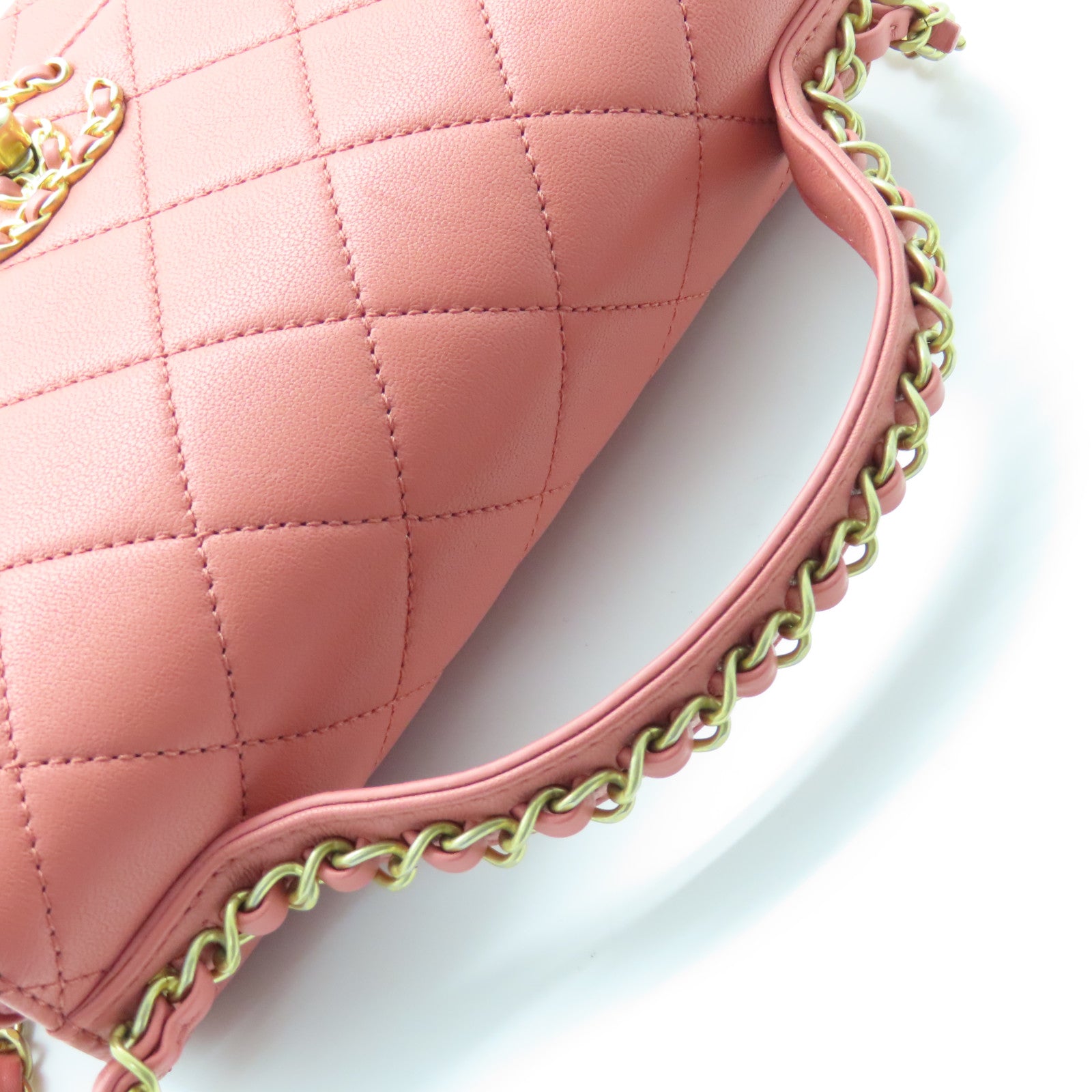 CHANEL 菱格牛皮皮革Chain Shoulder金扣手挽肩背两用袋粉红色