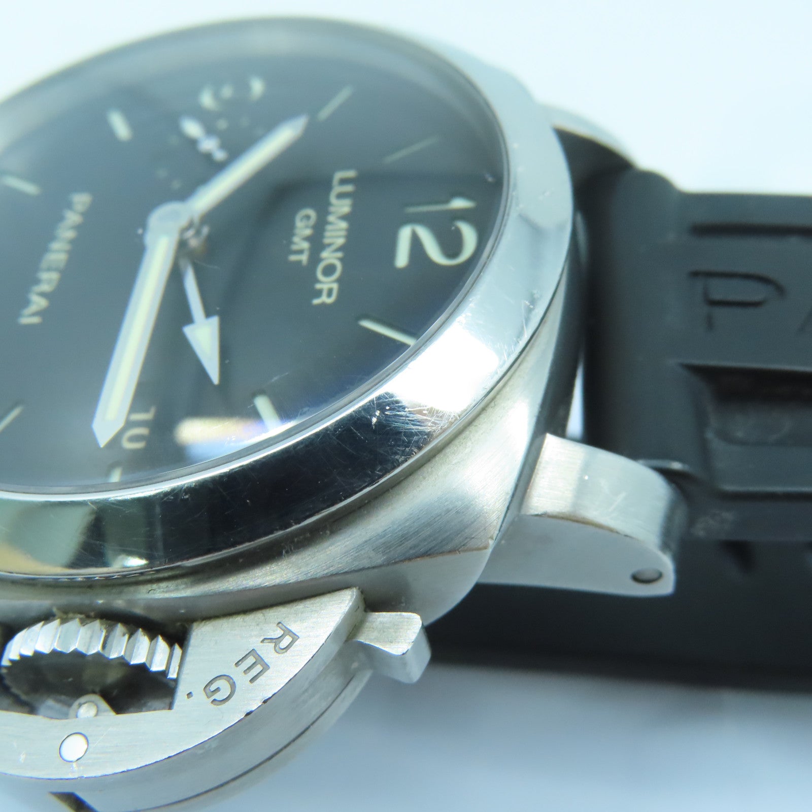 PANERAI 不銹鋼Luminor GMT 44mm橡膠帶手錶黑色