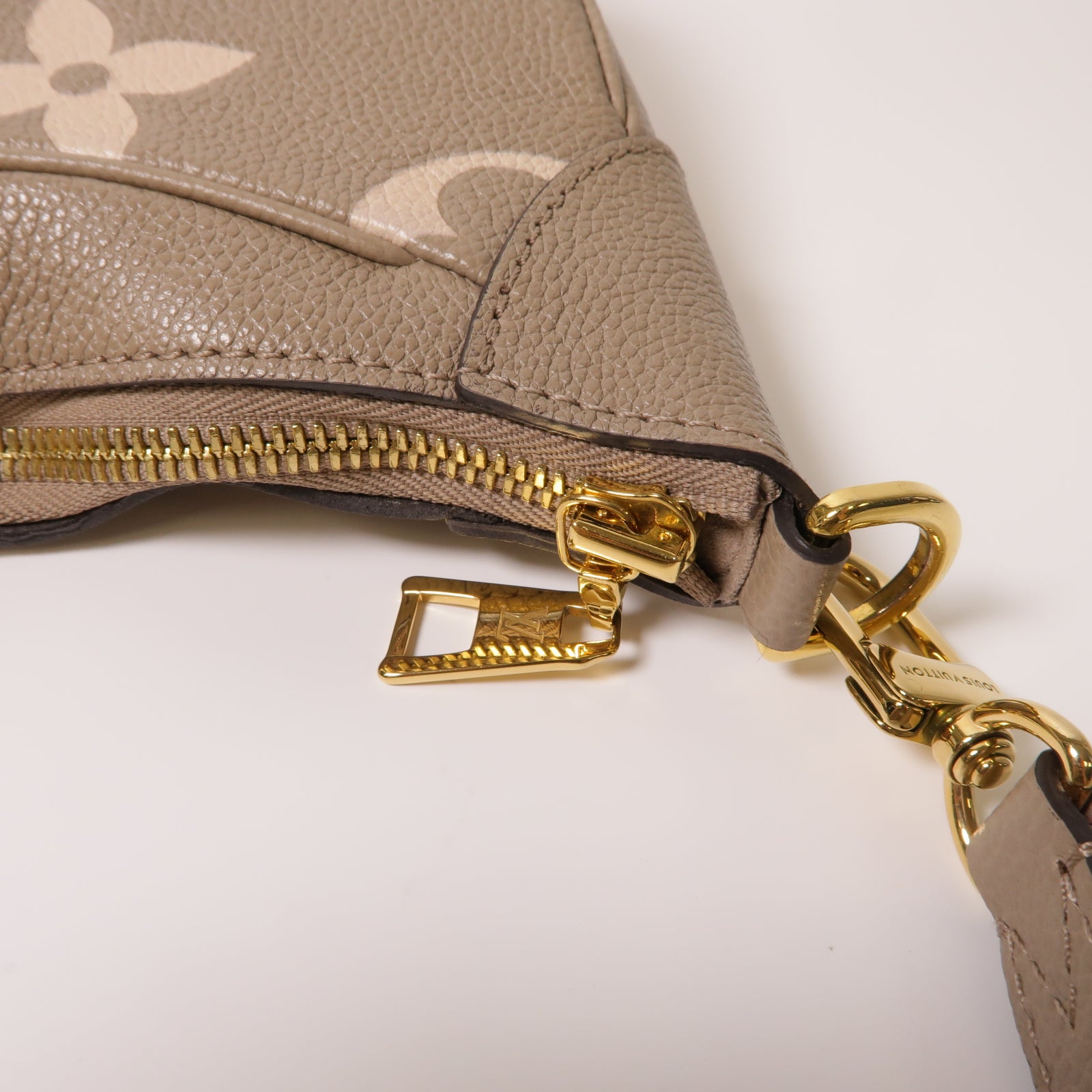 LOUIS VUITTON Monogram Empreinte Bagatelle金扣手挽肩背兩用袋灰色