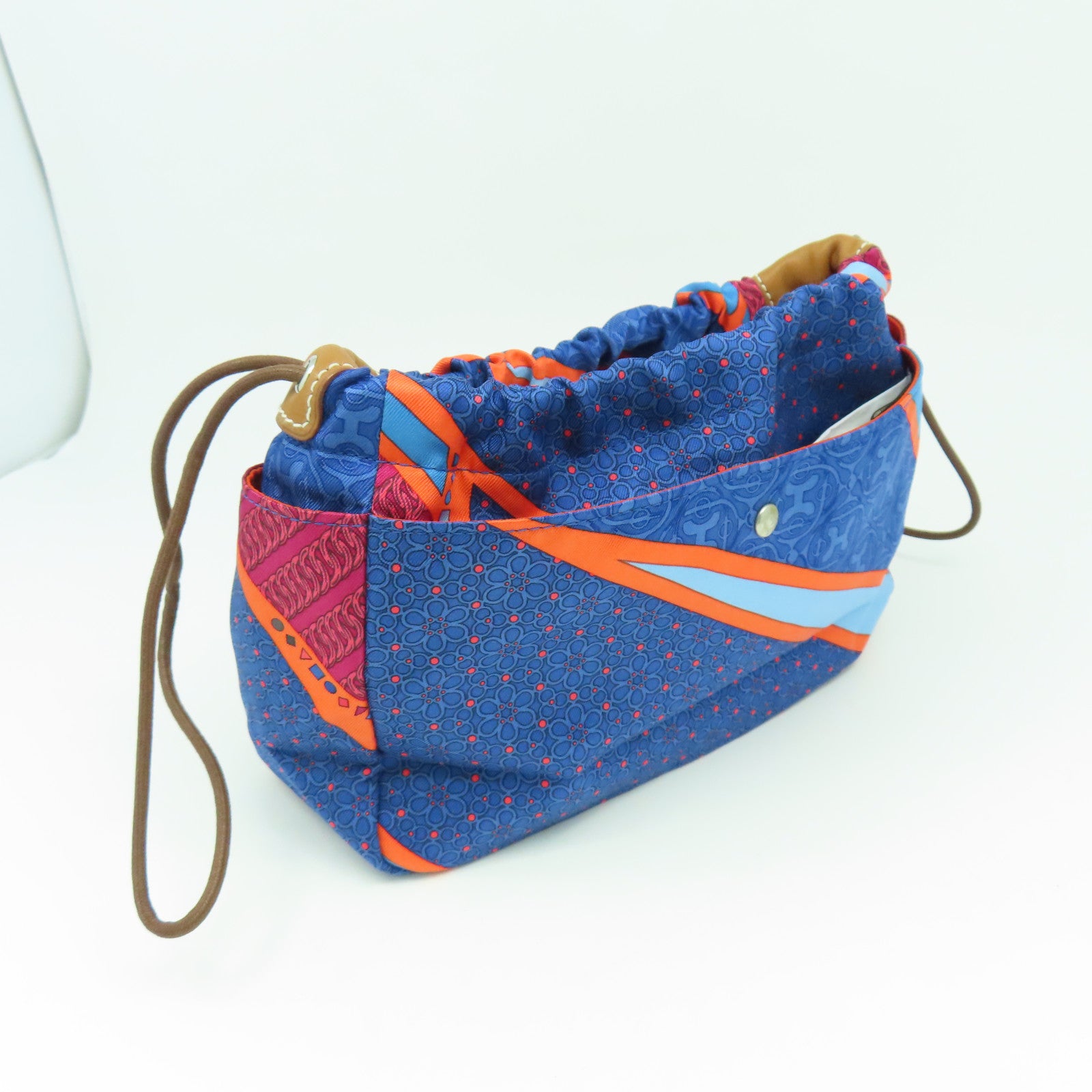 HERMES 絲質Pouch銀扣手拿包藍色/紅色