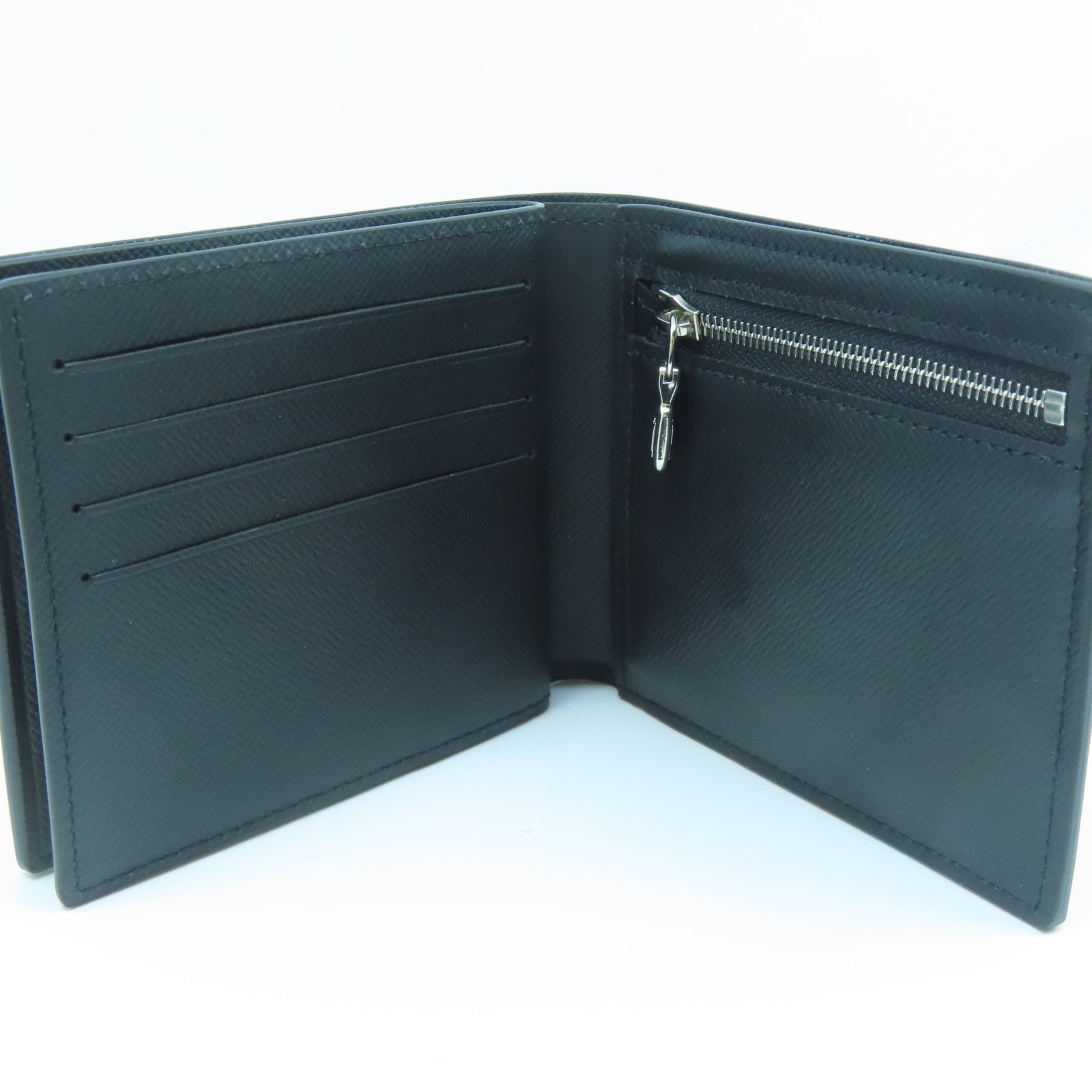 LOUIS VUITTON Taiga Amerigo Wallet银扣钱包黑色