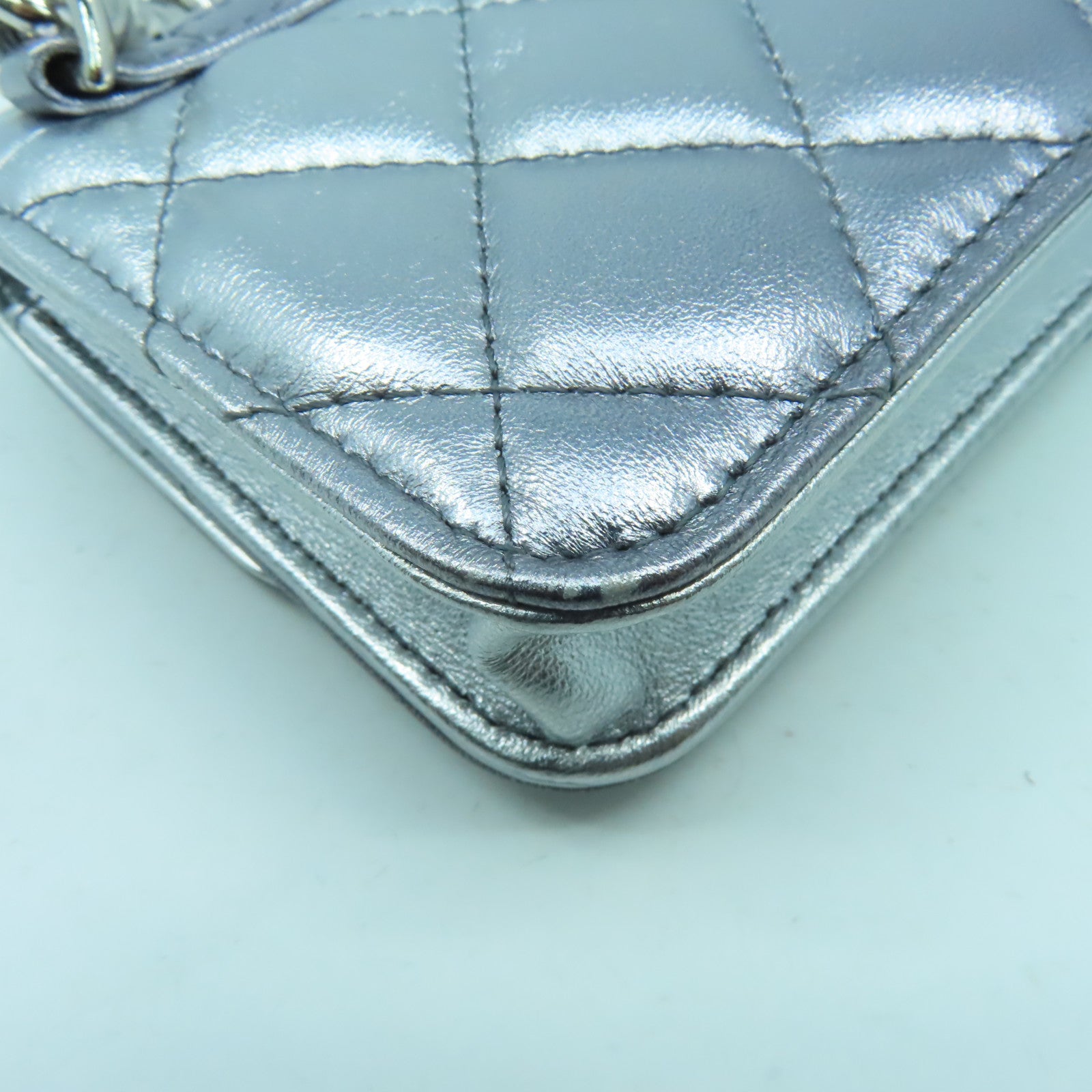 CHANEL 菱格羊皮皮革Chain Shoulder銀扣鏈帶肩背袋銀色