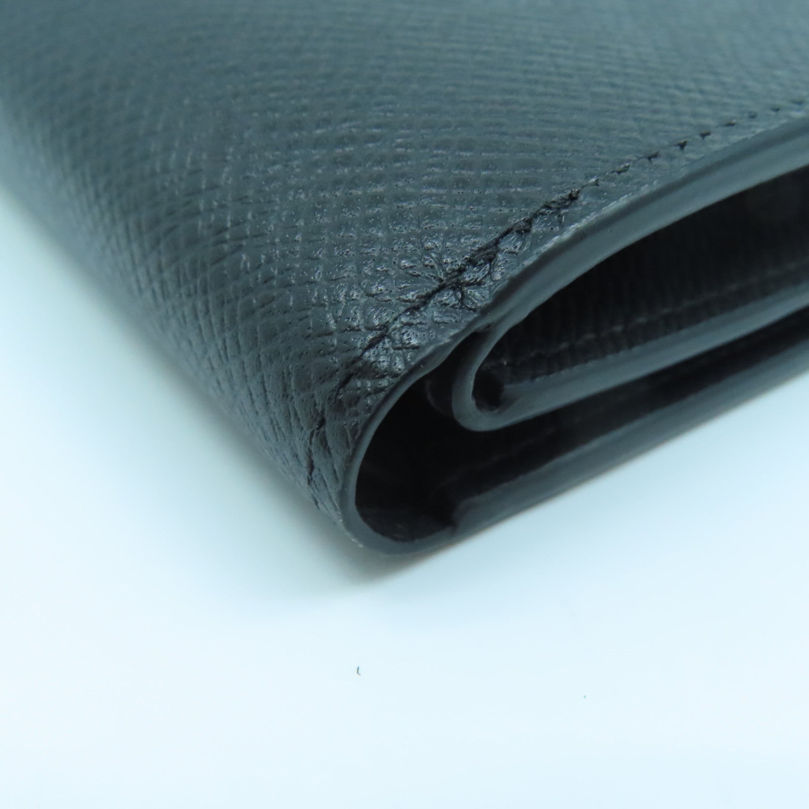 LOUIS VUITTON Taiga Amerigo Wallet银扣钱包黑色