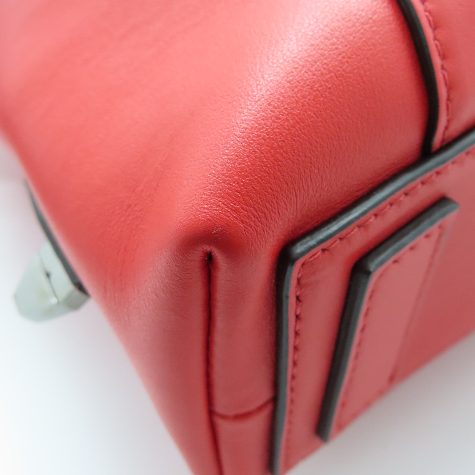GIVENCHY 牛皮皮革2way Shoulder Bag银扣手挽肩背两用袋红色