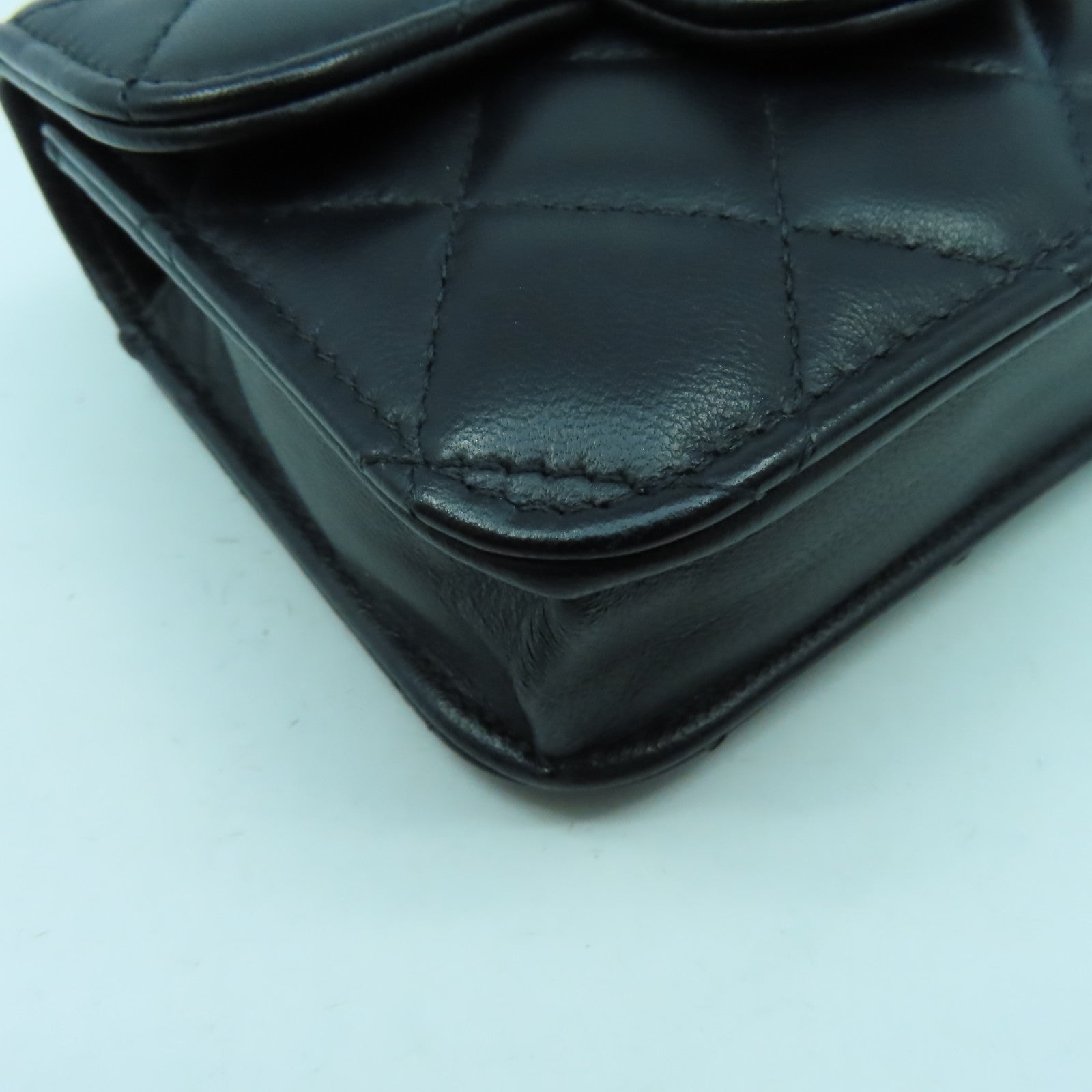 CHANEL 菱格羊皮皮革Chain Shoulder金扣鏈帶肩背袋黑色