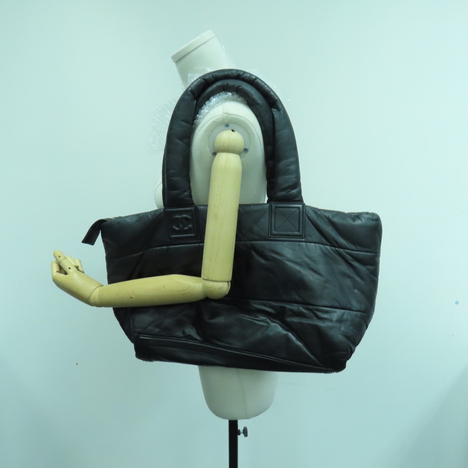 CHANEL 牛皮皮革Tote Bag银扣手挽袋黑色