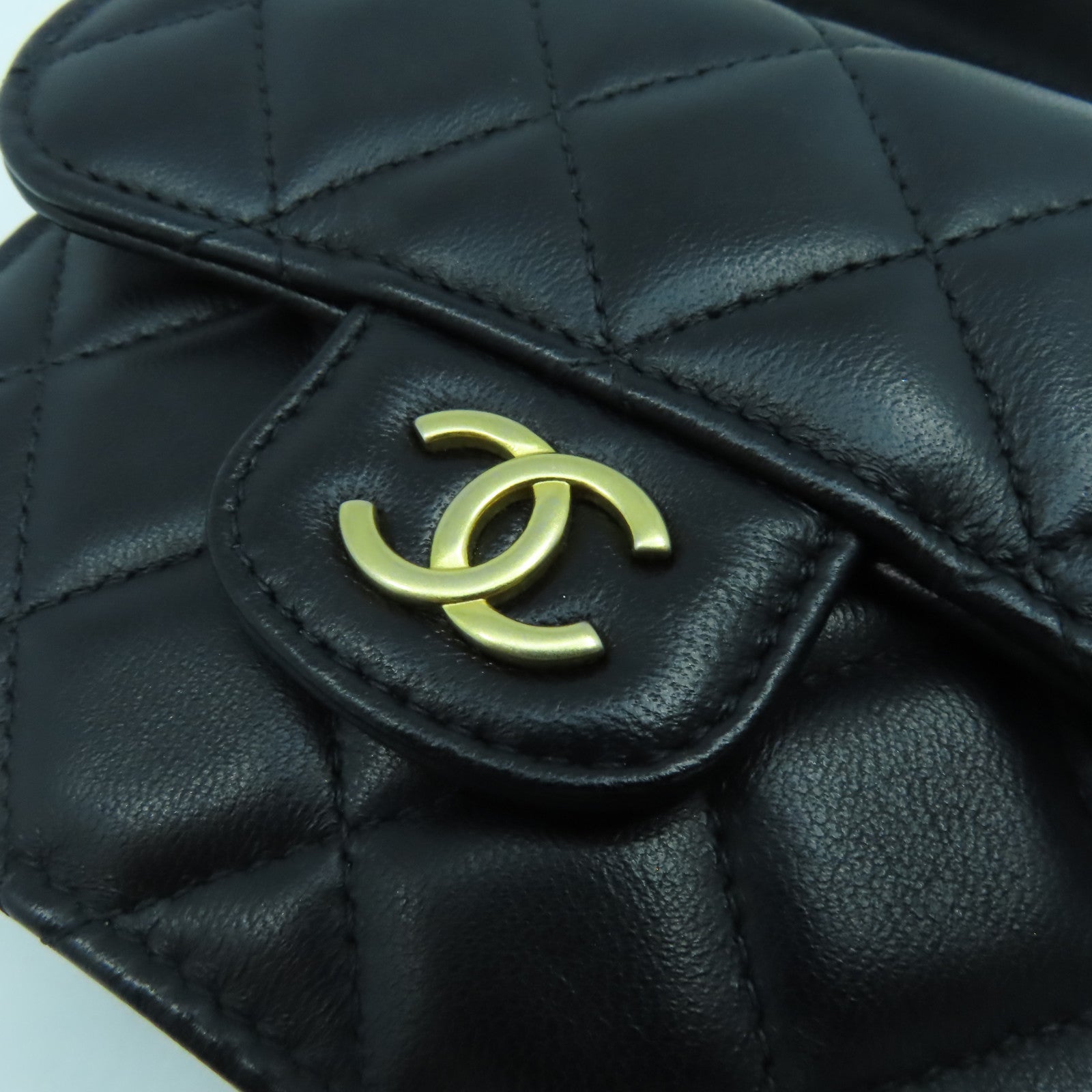 CHANEL 菱格羊皮皮革Chain Shoulder金扣鏈帶肩背袋黑色