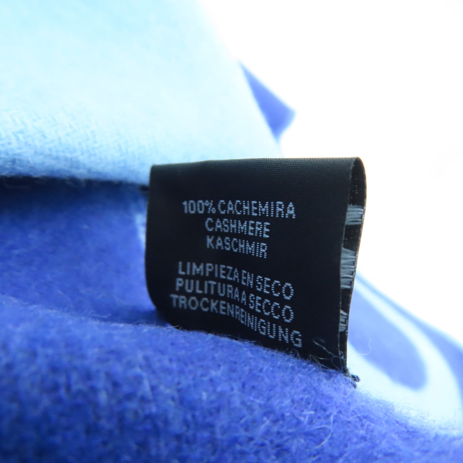 HERMES 羊绒Scarf颈巾蓝色