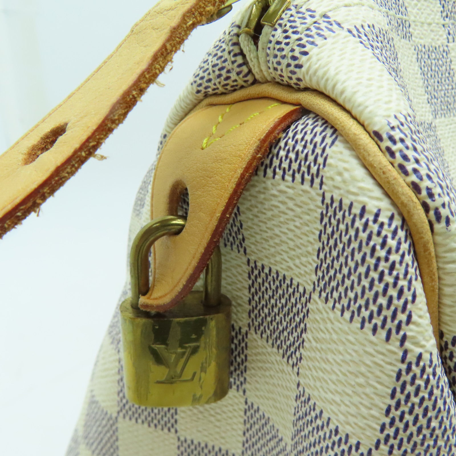 LOUIS VUITTON [Sharp Discount] Damier Azur Speedy 30 Gold Buckle Hand Bag Beige