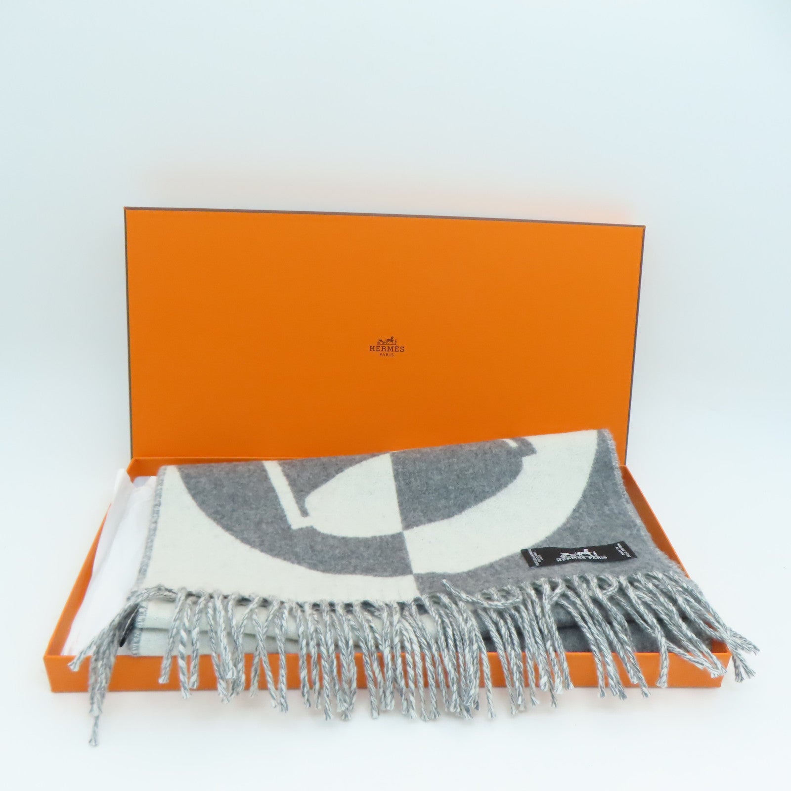 HERMES 羊绒Scarf颈巾灰色