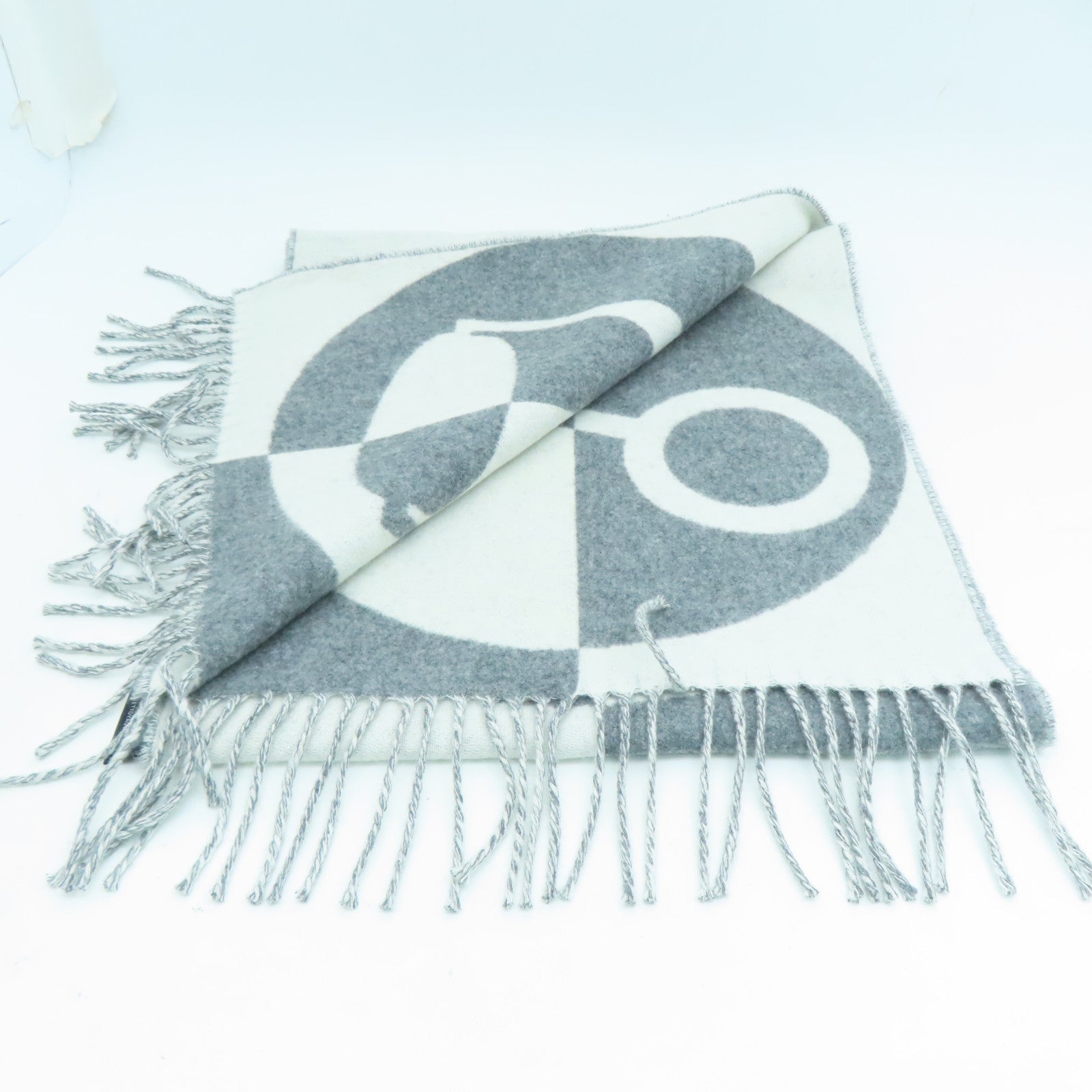 HERMES 羊绒Scarf颈巾灰色