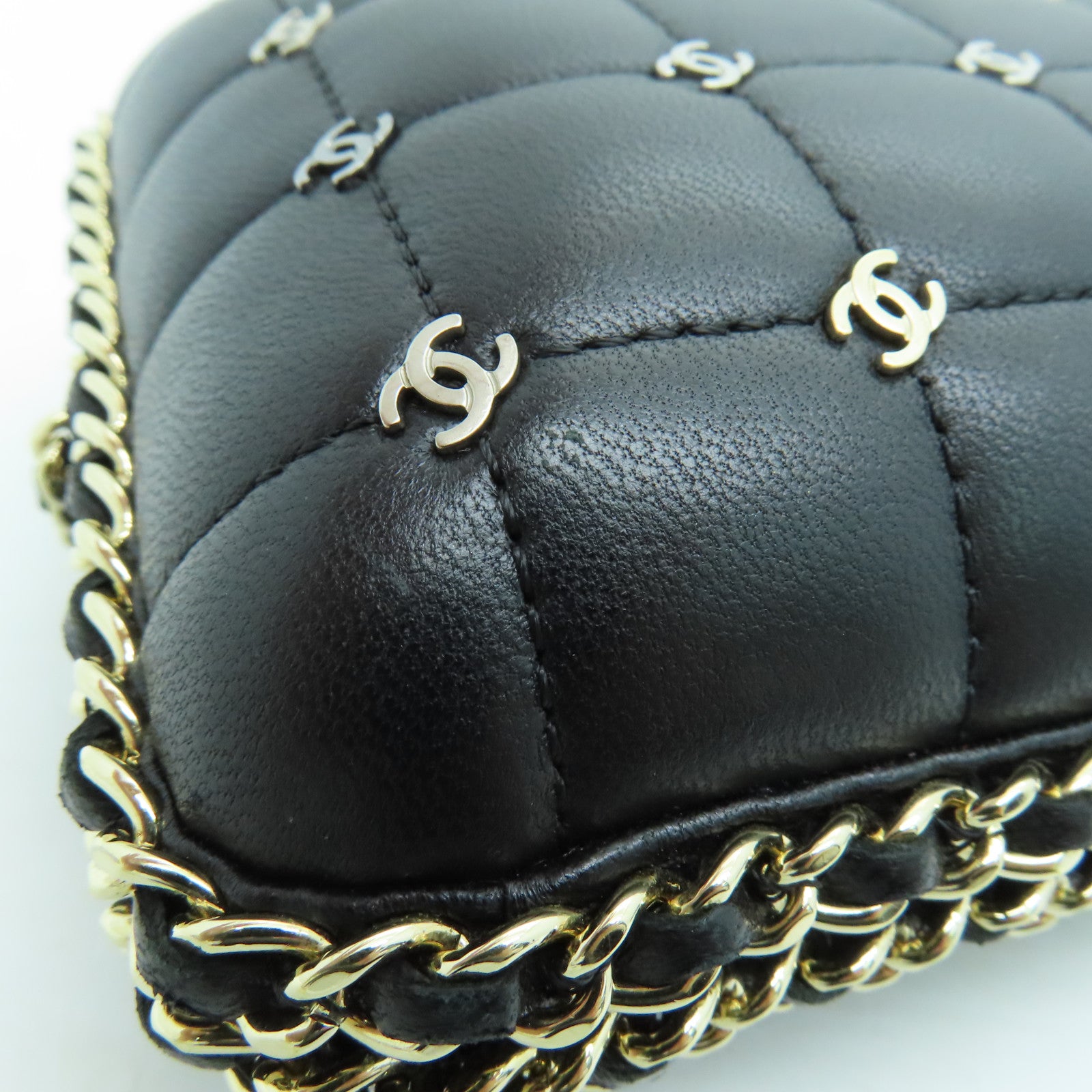 CHANEL Cowhide Leather Chanel Metal CC Clutch Gold Buckle Chain Strap Shoulder Bag Black