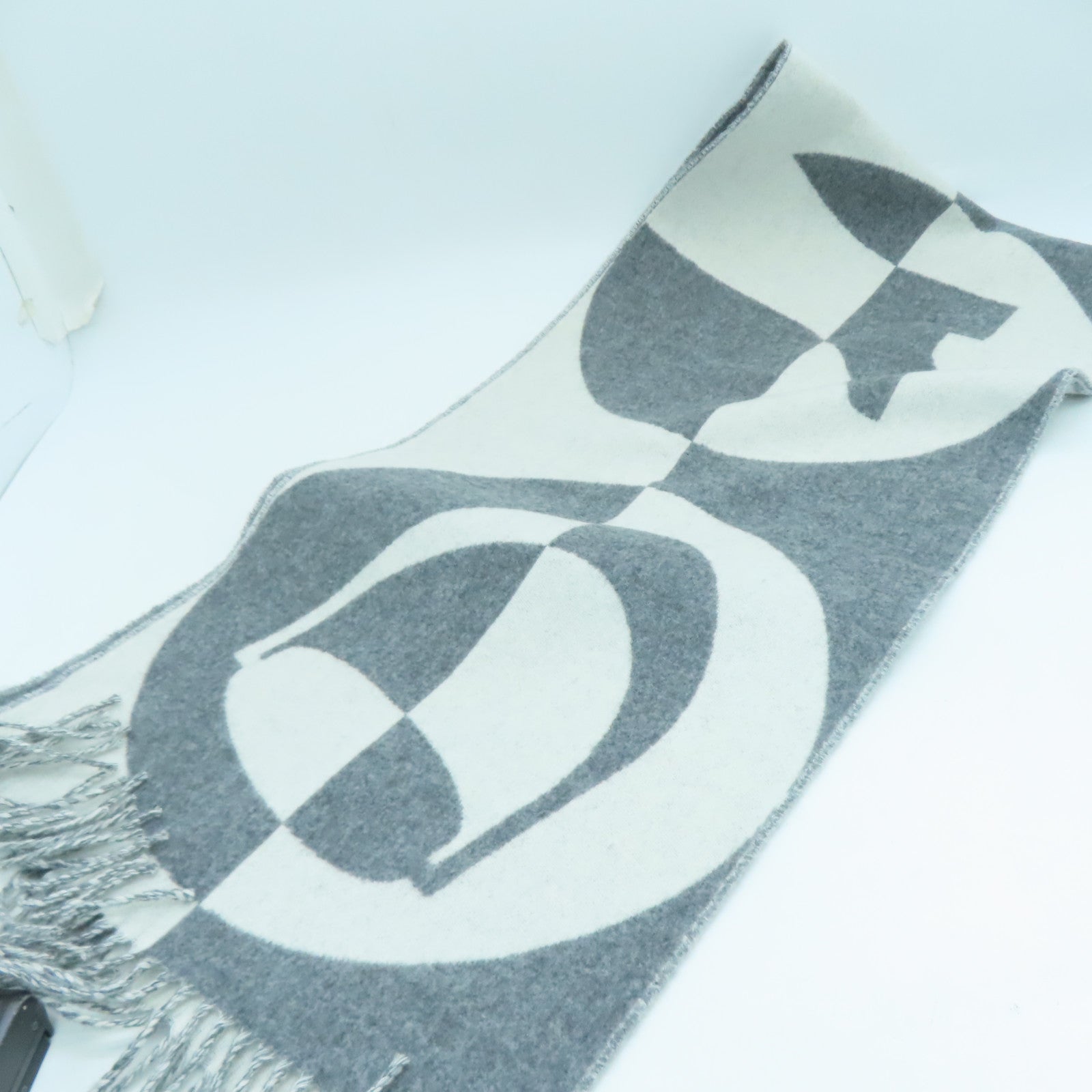 HERMES 羊绒Scarf颈巾灰色