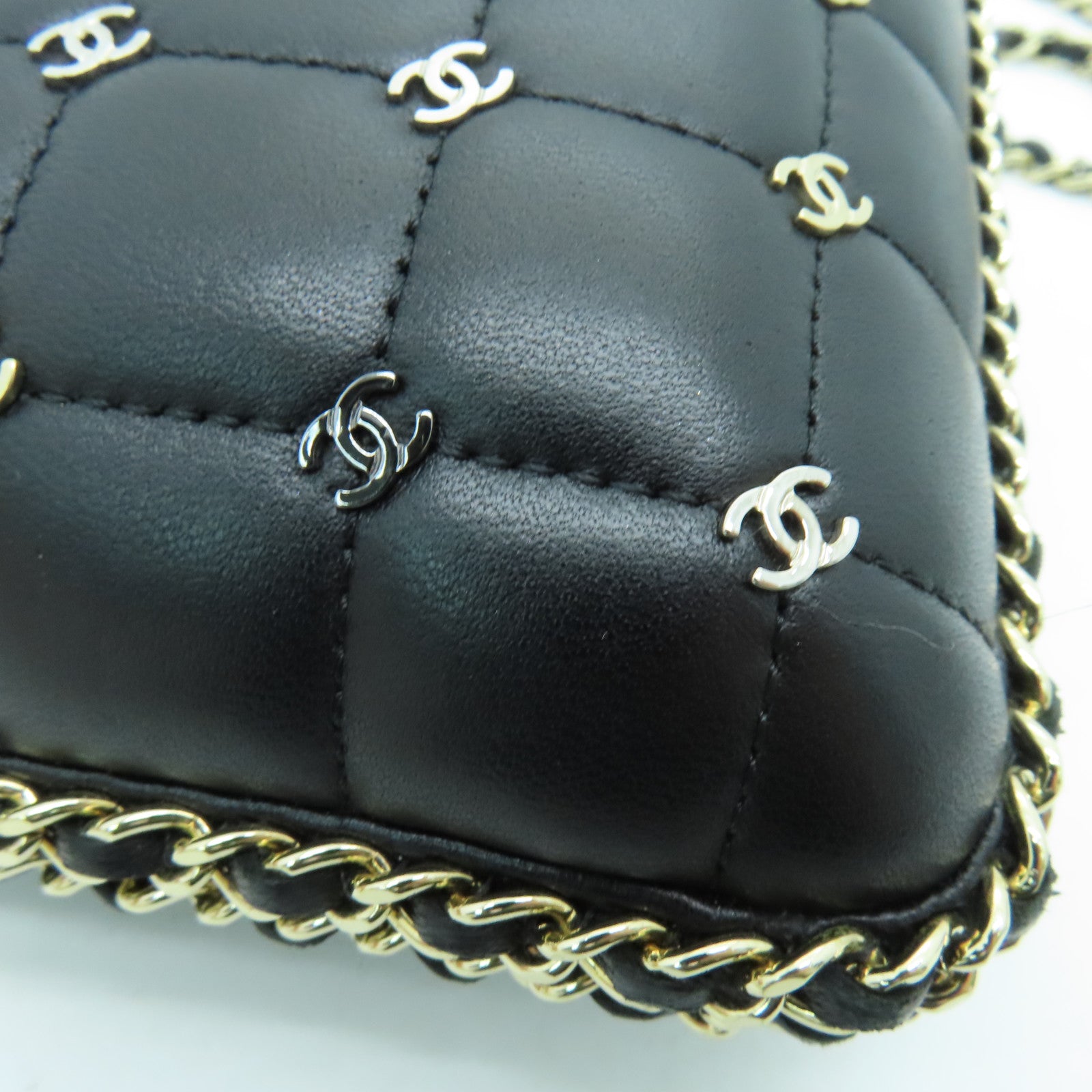 CHANEL Cowhide Leather Chanel Metal CC Clutch Gold Buckle Chain Strap Shoulder Bag Black