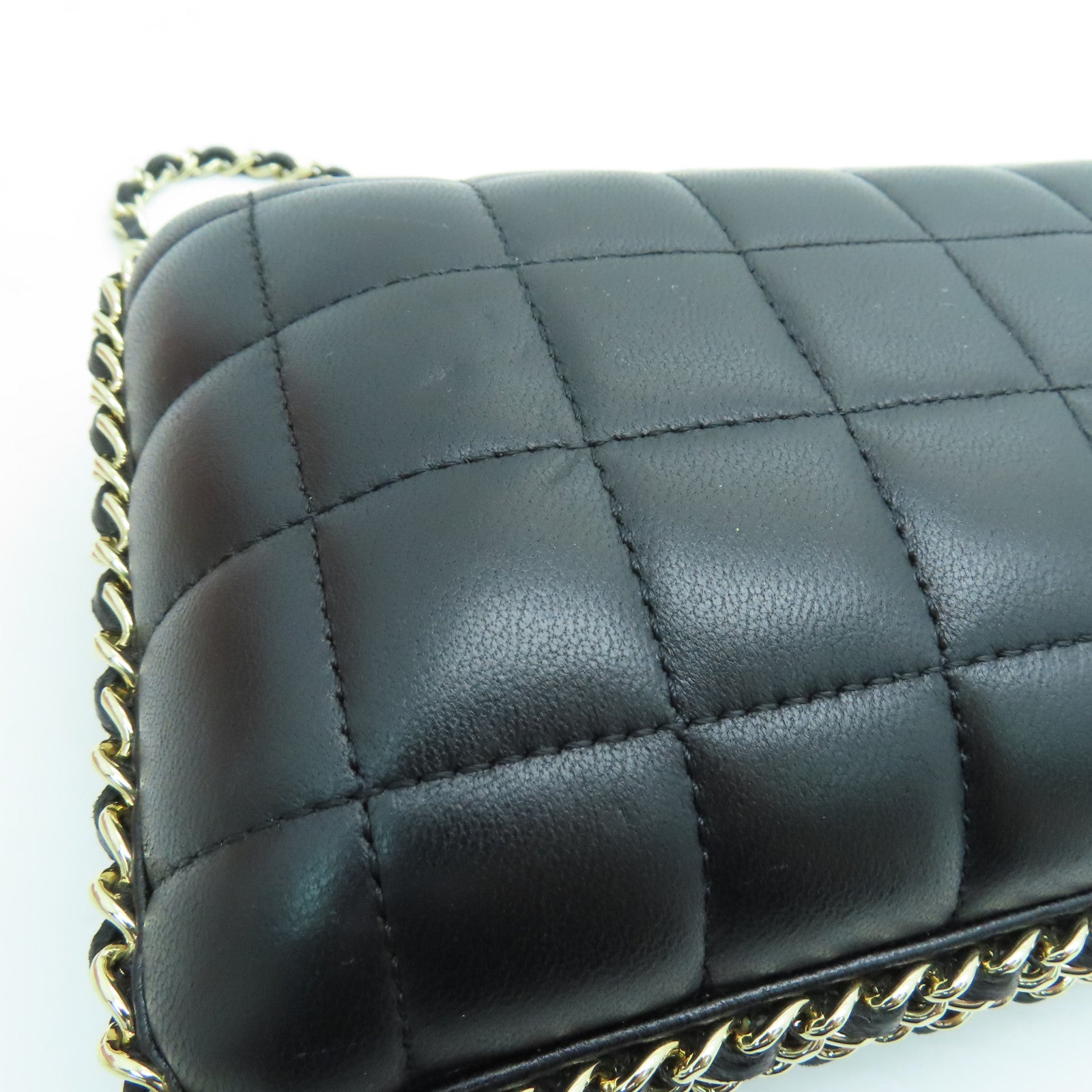 CHANEL Cowhide Leather Chanel Metal CC Clutch Gold Buckle Chain Strap Shoulder Bag Black