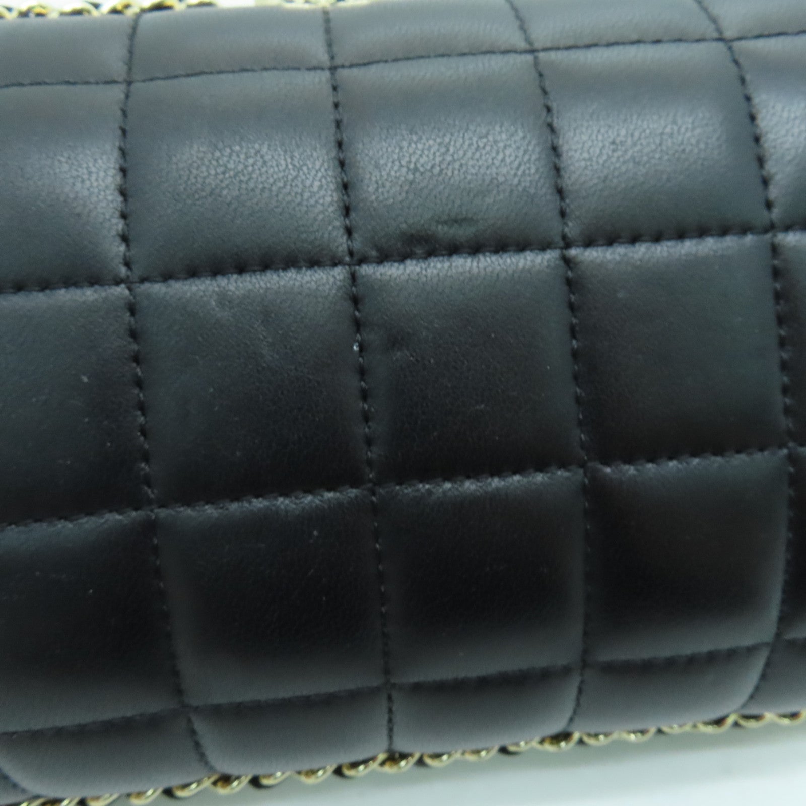 CHANEL Cowhide Leather Chanel Metal CC Clutch Gold Buckle Chain Strap Shoulder Bag Black