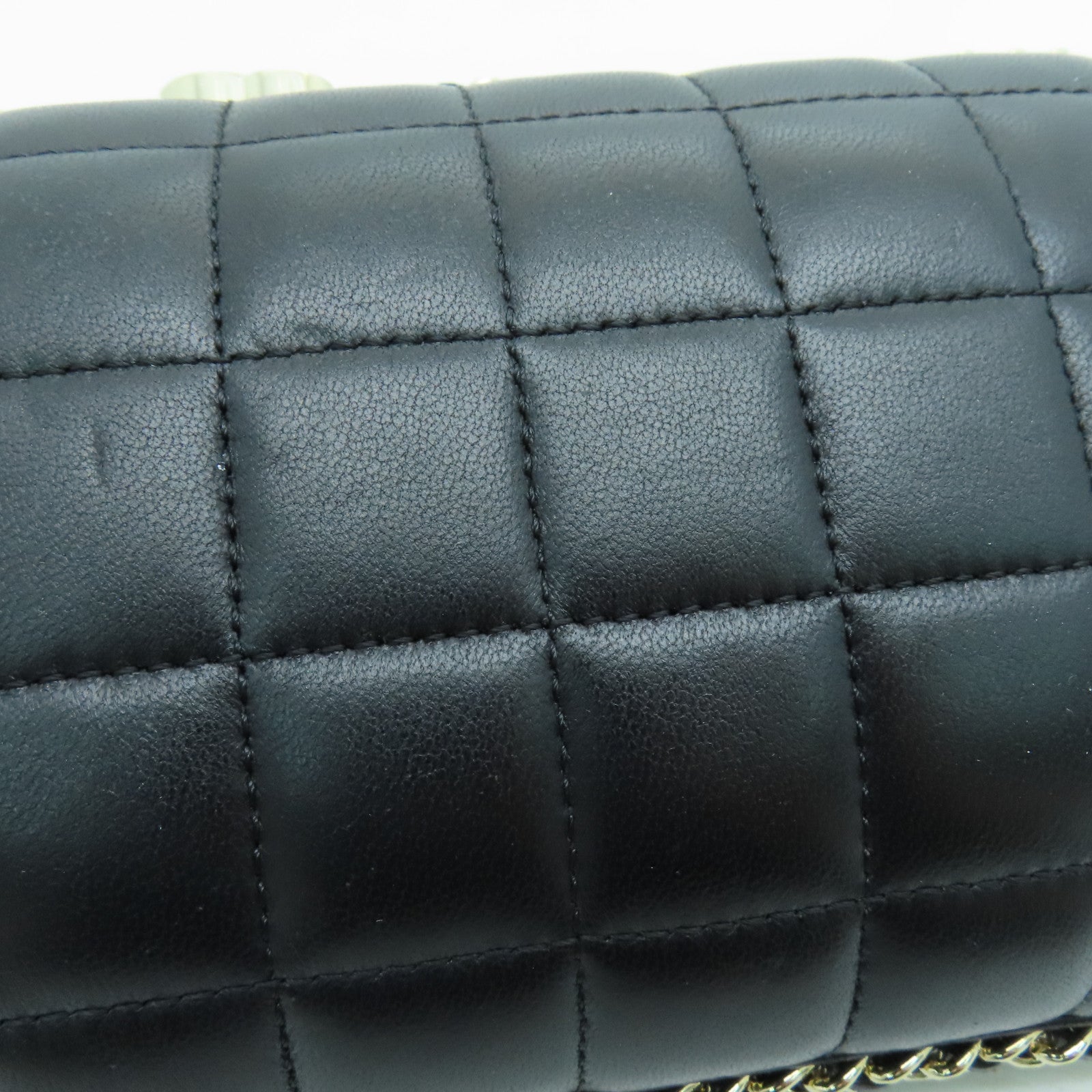 CHANEL Cowhide Leather Chanel Metal CC Clutch Gold Buckle Chain Strap Shoulder Bag Black