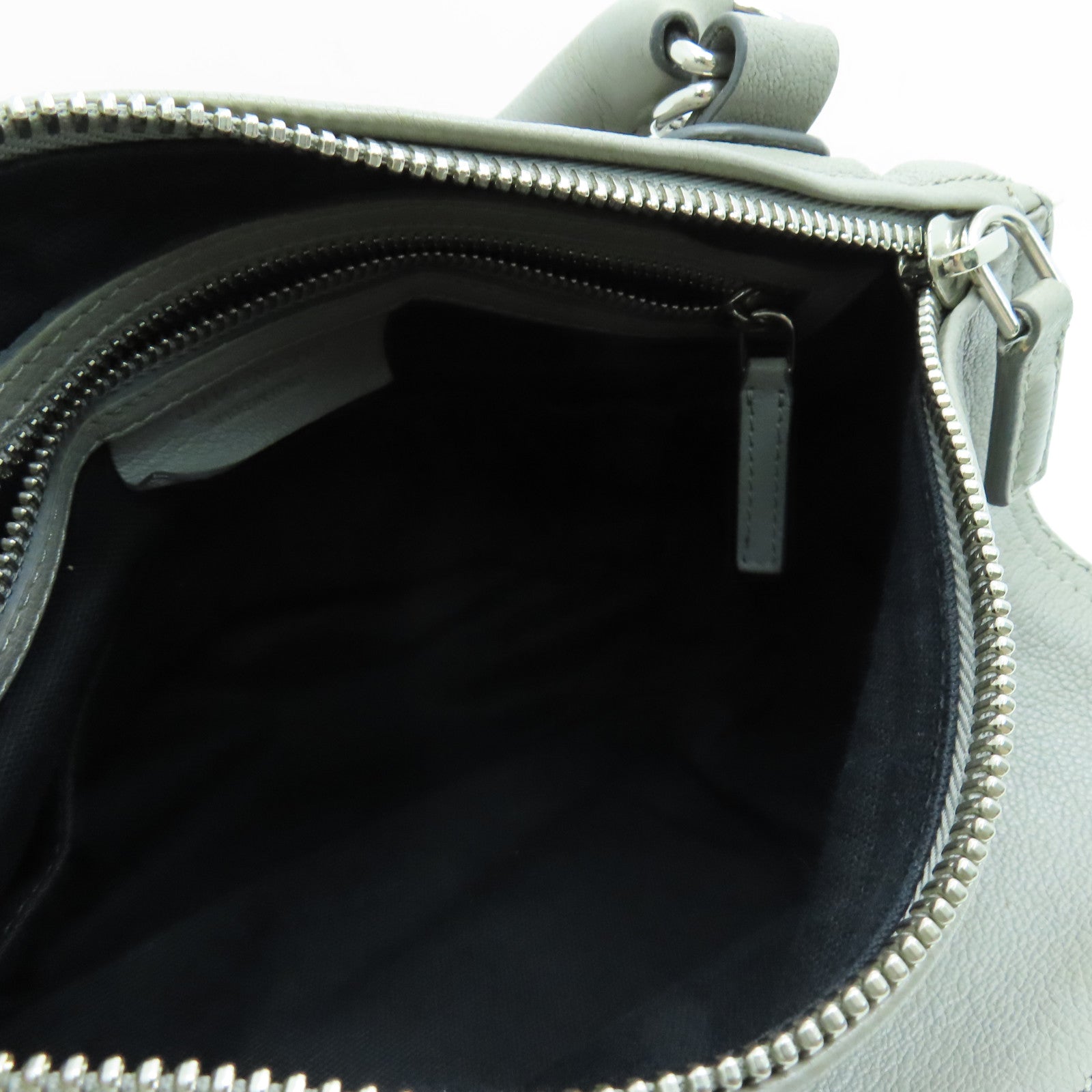 GIVENCHY 牛皮皮革Pandora手挽肩背两用袋银扣灰色