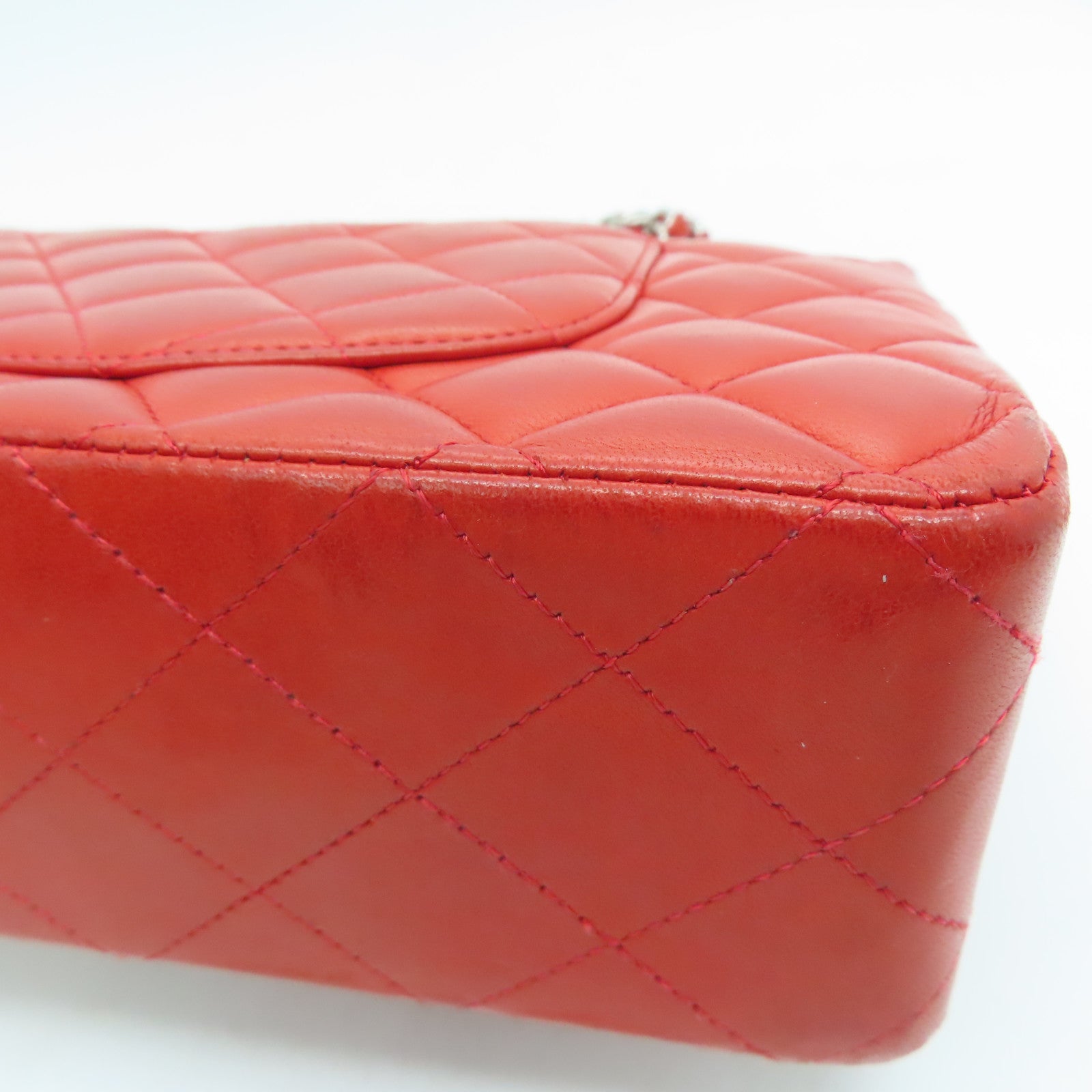 CHANEL 菱格羊皮皮革Classic Chain Shoulder银扣链条肩背袋红色