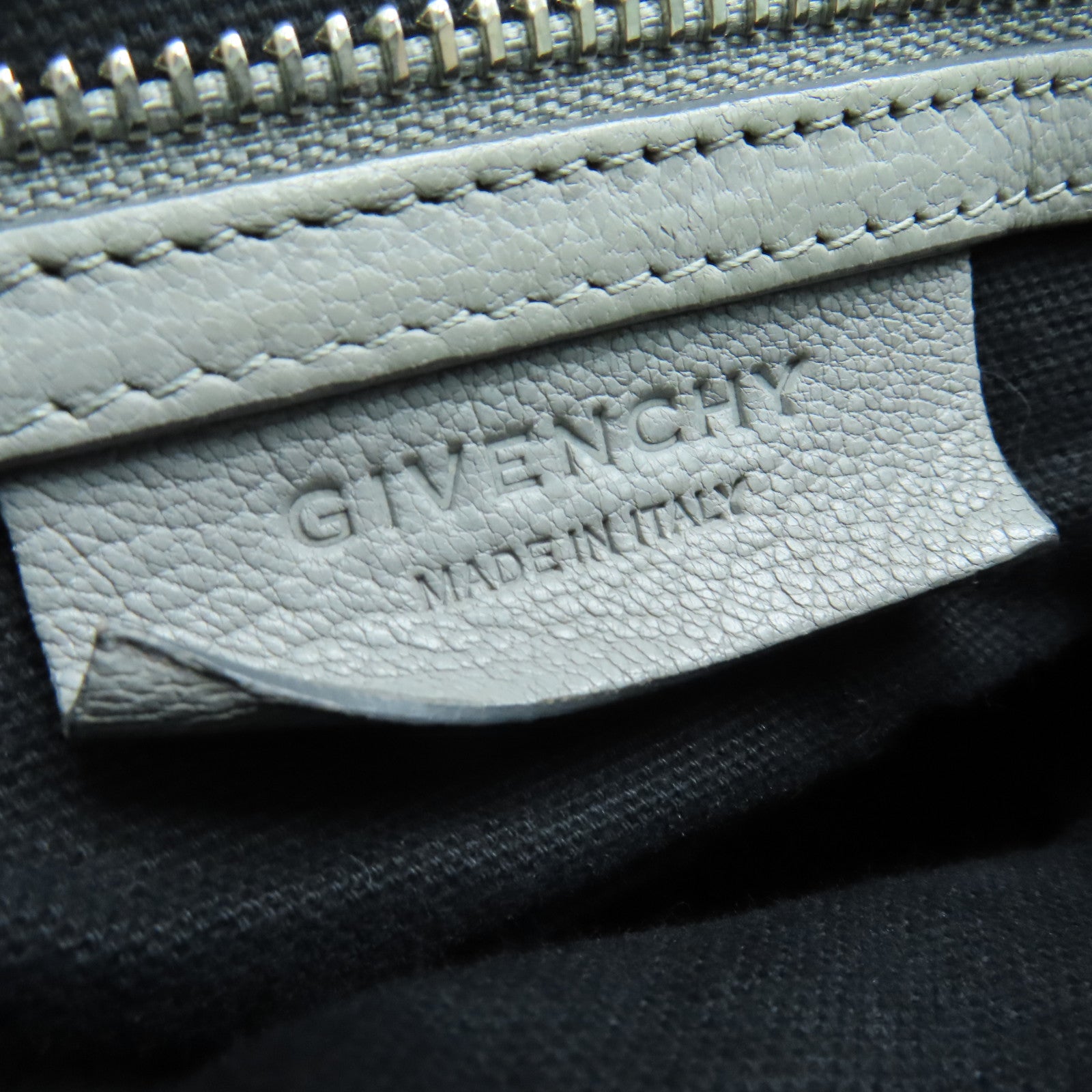 GIVENCHY 牛皮皮革Pandora手挽肩背两用袋银扣灰色