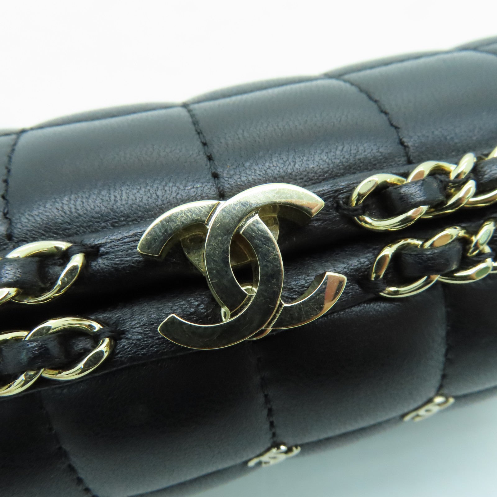 CHANEL Cowhide Leather Chanel Metal CC Clutch Gold Buckle Chain Strap Shoulder Bag Black