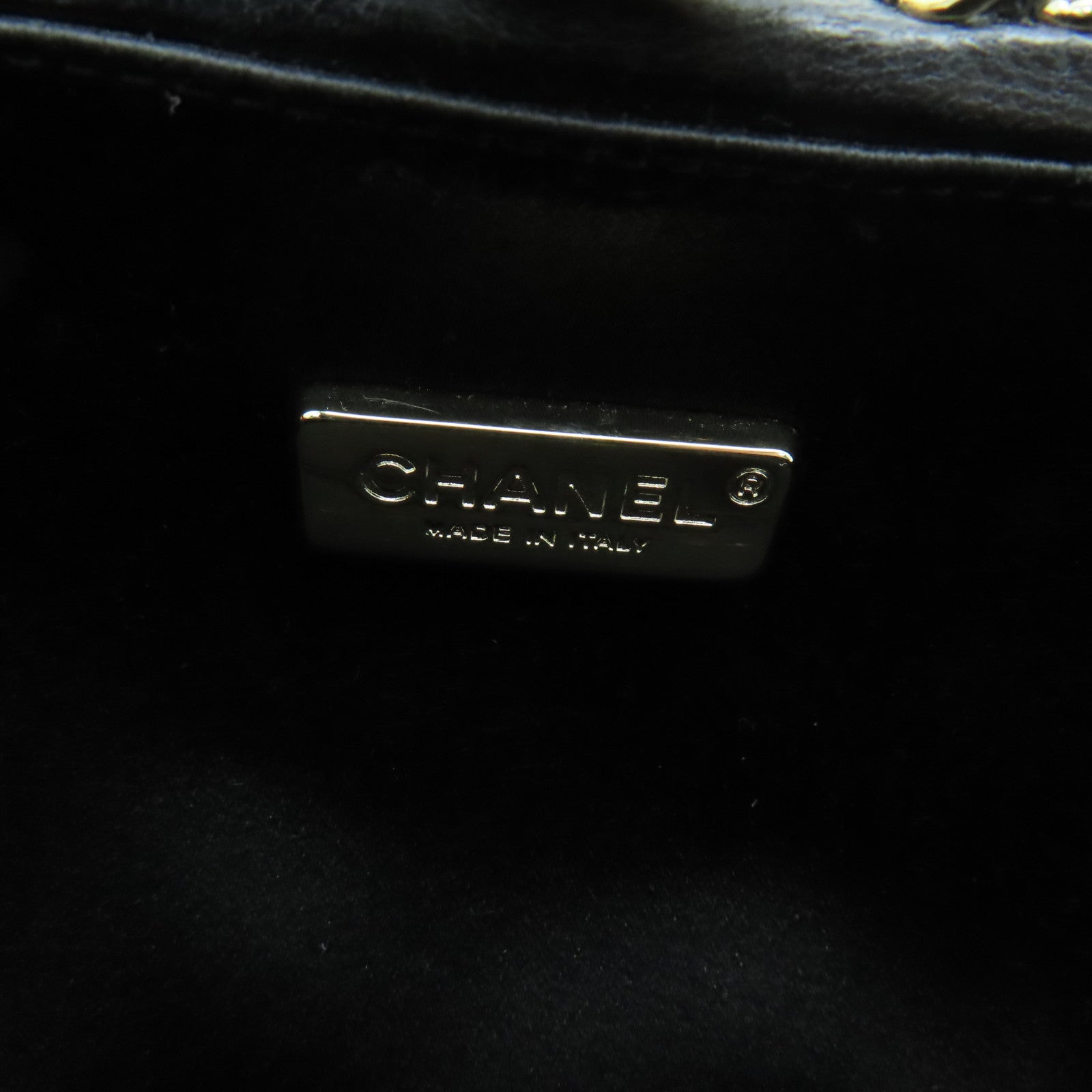 CHANEL Cowhide Leather Chanel Metal CC Clutch Gold Buckle Chain Strap Shoulder Bag Black