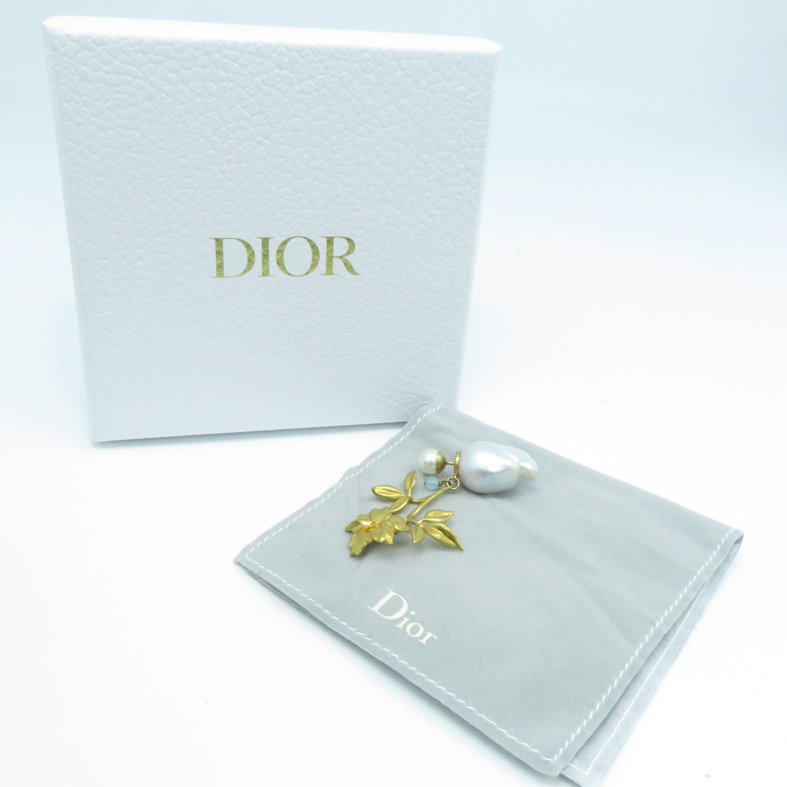 Dior 【激減優惠】金屬Earring耳環白色/金色