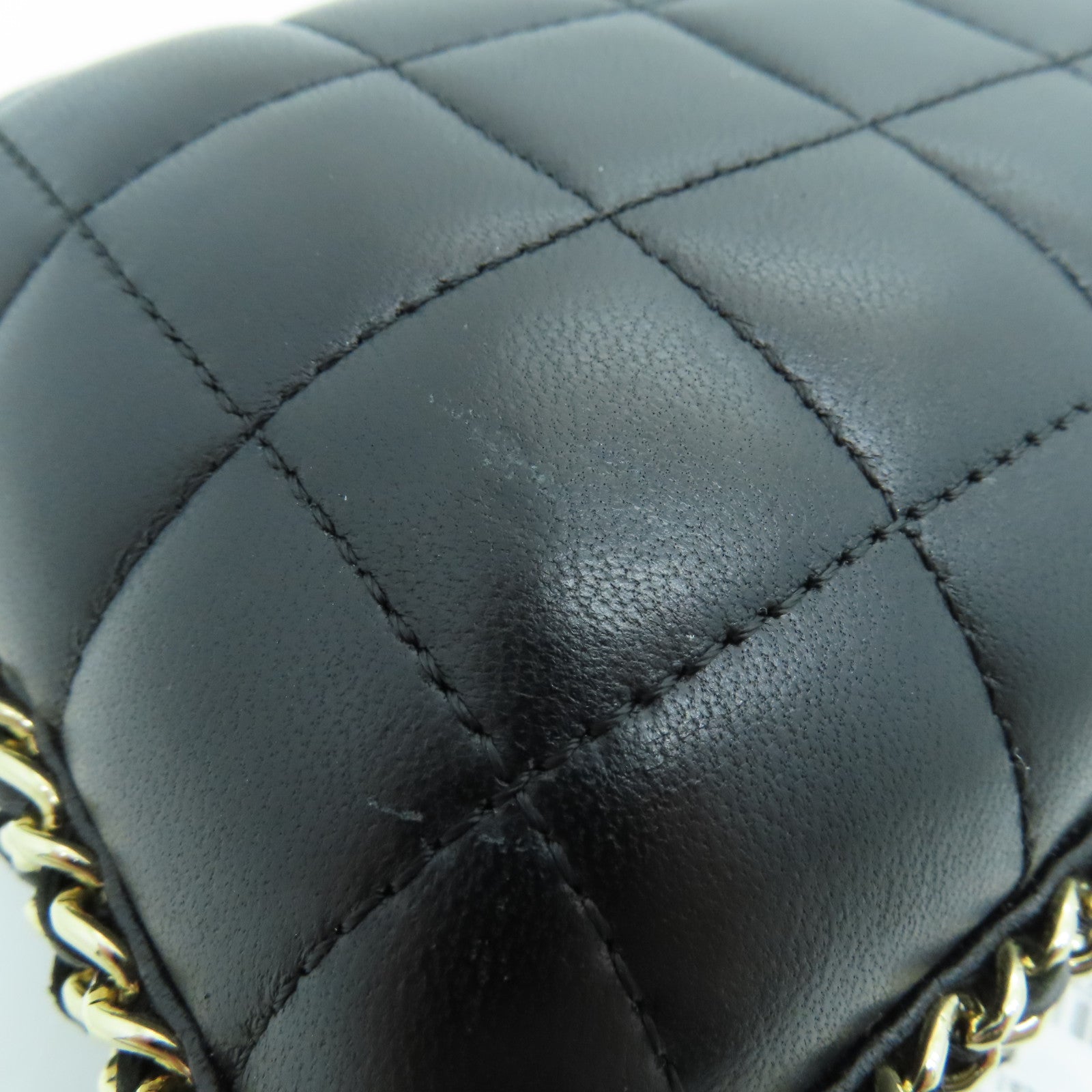 CHANEL Cowhide Leather Chanel Metal CC Clutch Gold Buckle Chain Strap Shoulder Bag Black