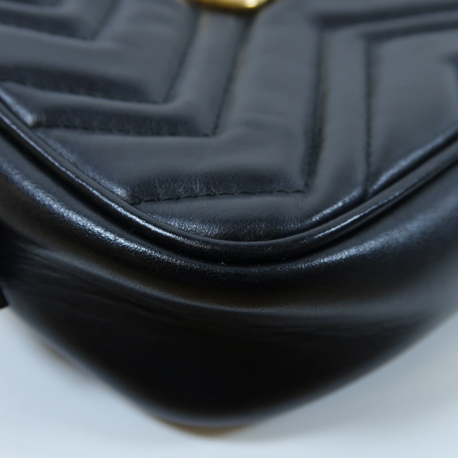 GUCCI 牛皮皮革GG Marmont Mini金扣肩背袋黑色
