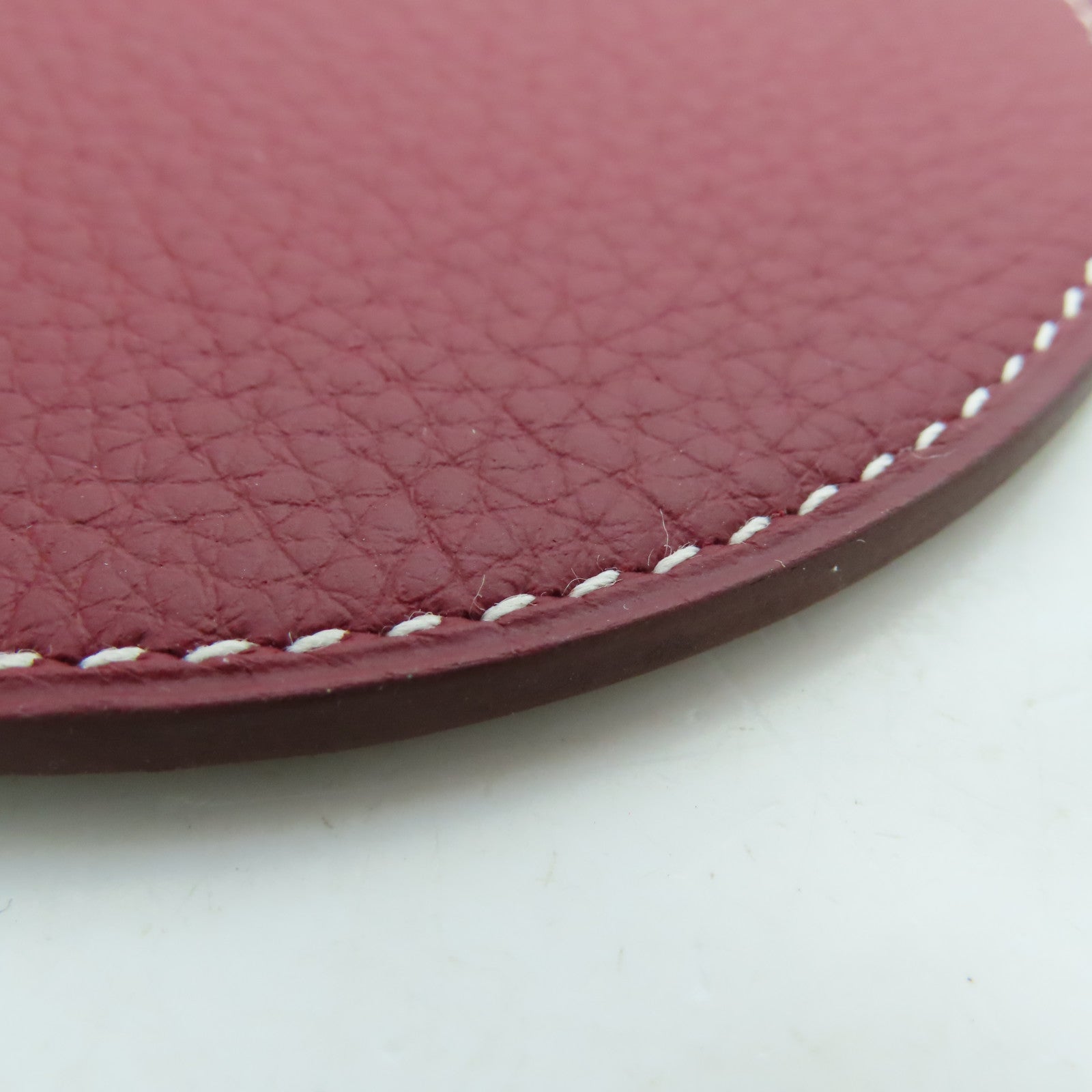 HERMES 【激減優惠】Togo皮革Pad掛飾Gold/Rouge H