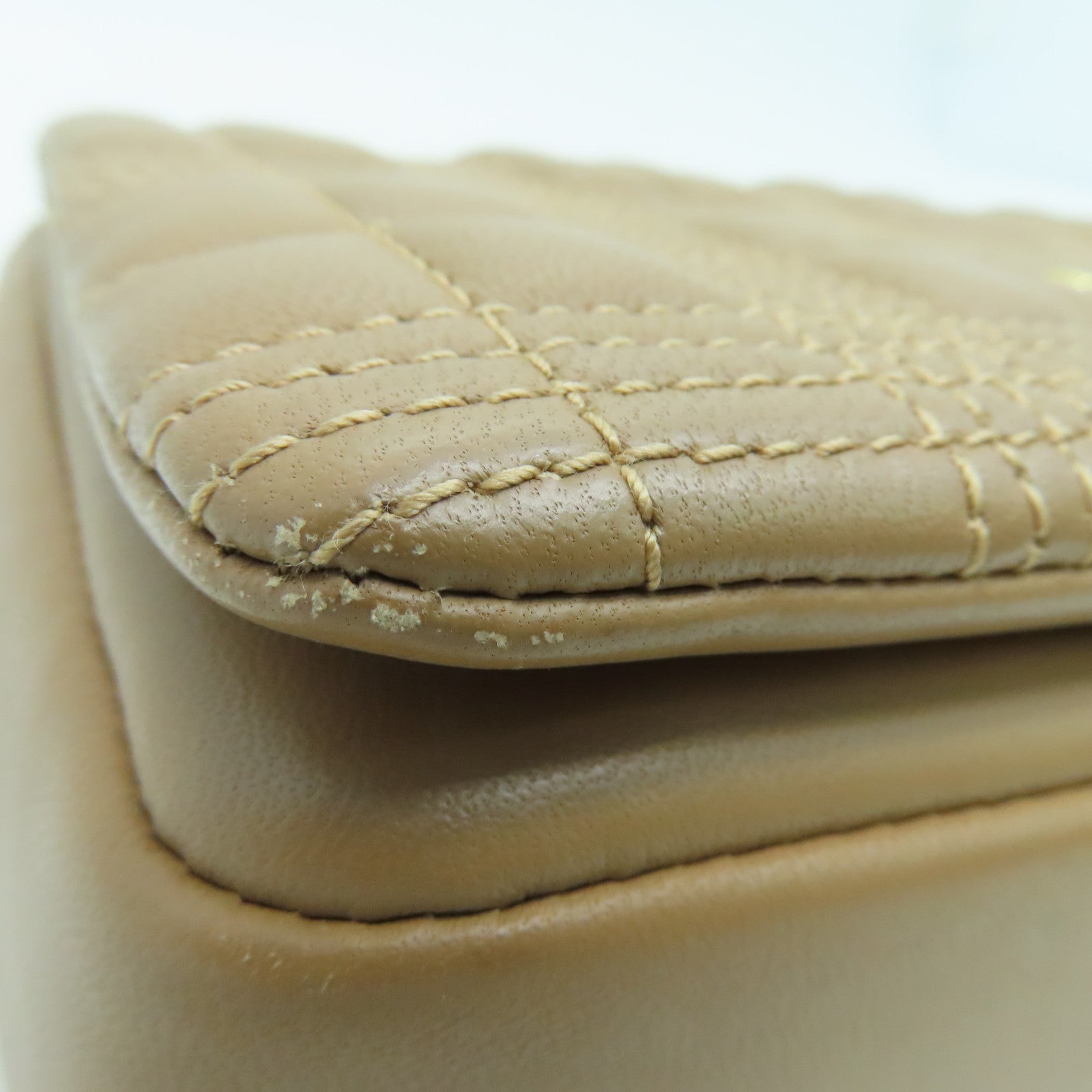 BURBERRY 牛皮皮革Chain Shoulder Bag链带肩背袋金扣米色