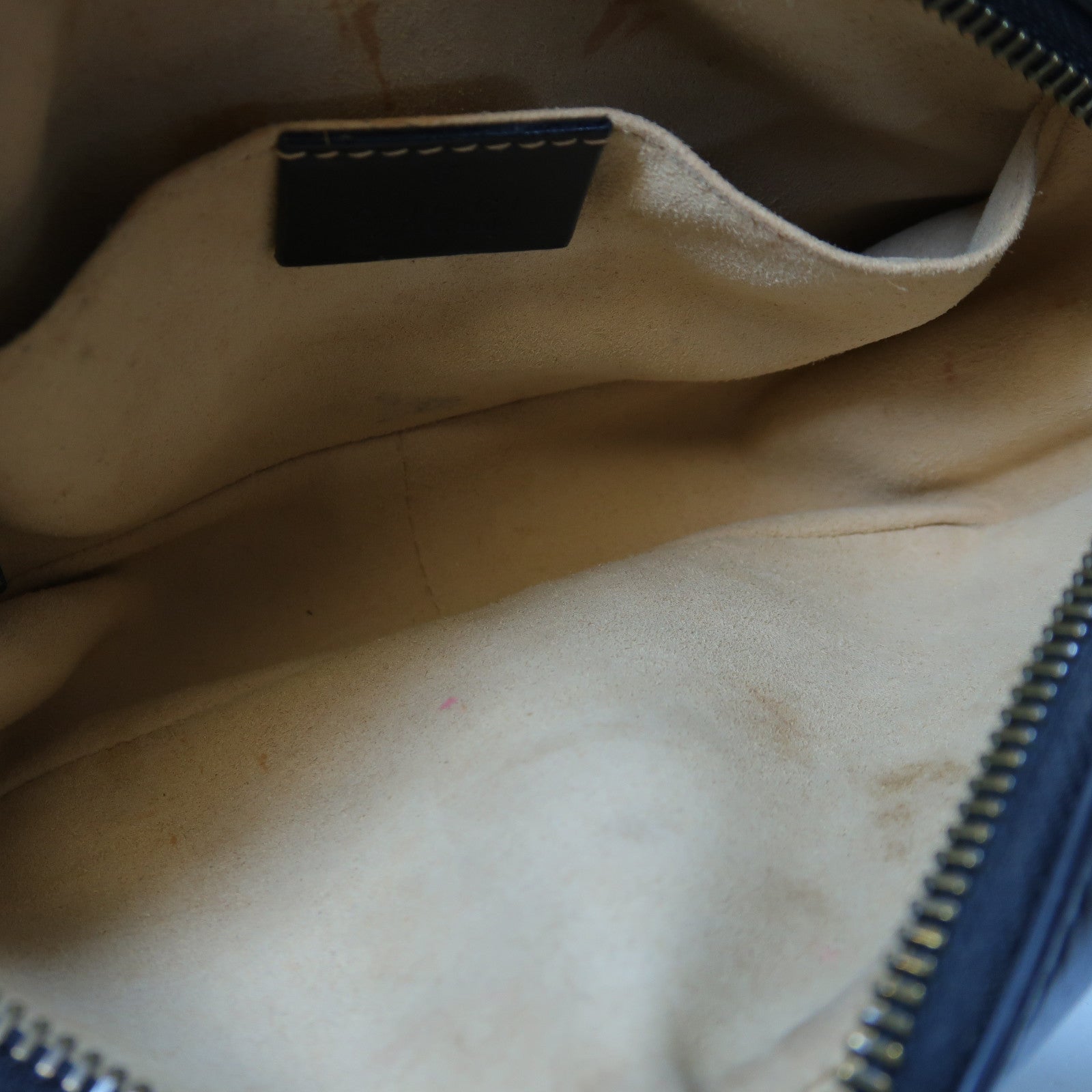 GUCCI 牛皮皮革GG Marmont Mini金扣肩背袋黑色