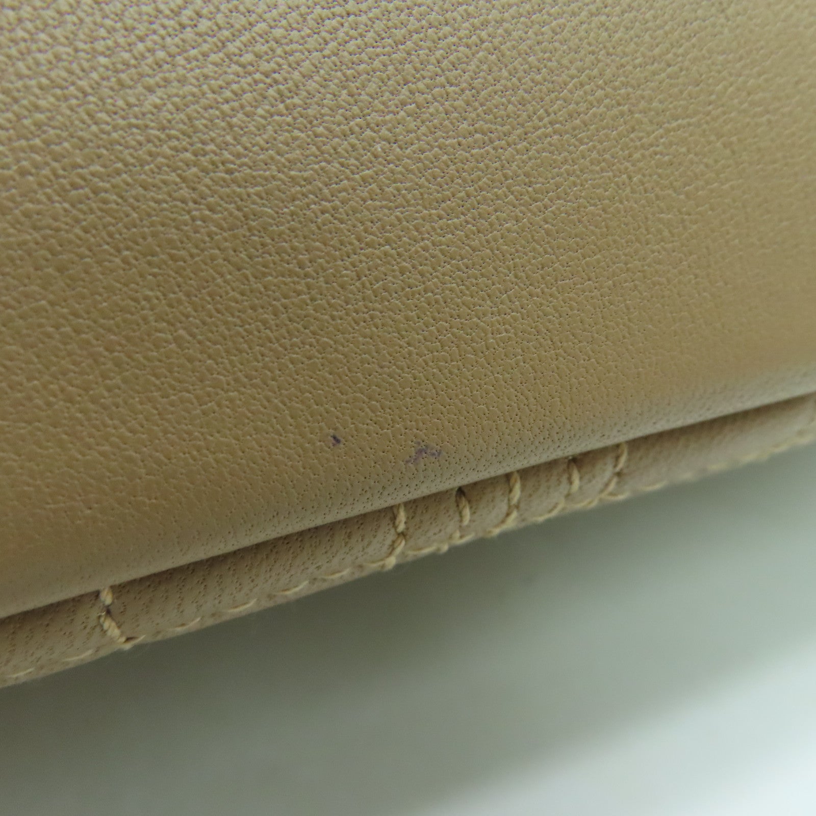 BURBERRY 牛皮皮革Chain Shoulder Bag链带肩背袋金扣米色