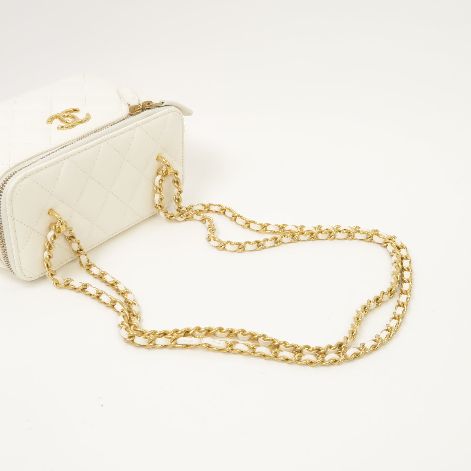 CHANEL 菱格羊皮皮革Chain Shoulder Bag金扣鏈帶肩背袋白色