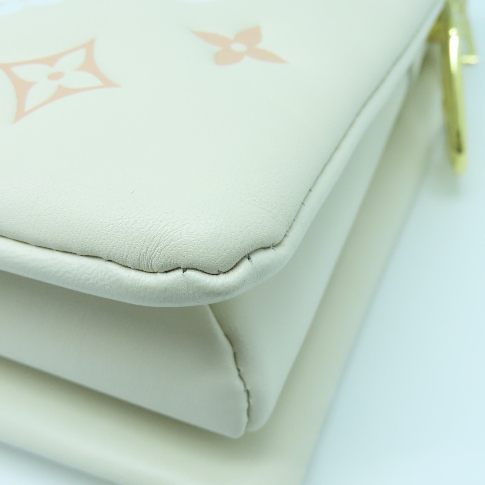 LOUIS VUITTON sheepskin leather Coussin PM gold buckle shoulder bag cream