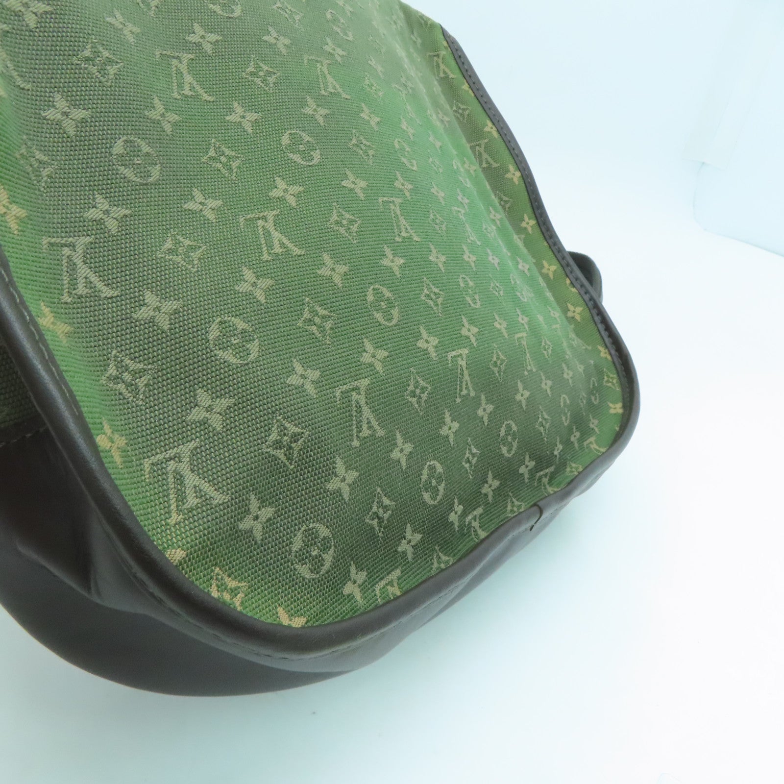 LOUIS VUITTON Monogram Mini Belangere金扣肩背袋绿色