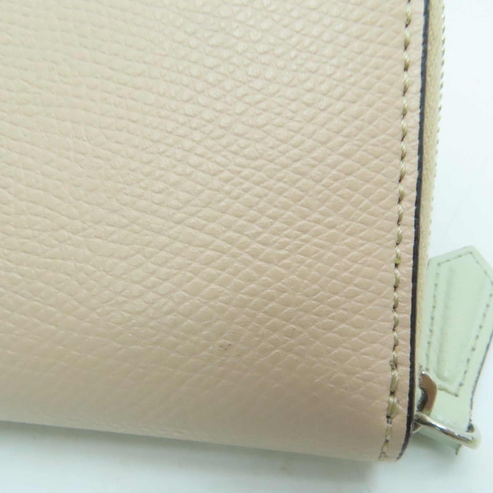 FENDI 【激减优惠】牛皮皮革Round Wallet银扣钱包米色
