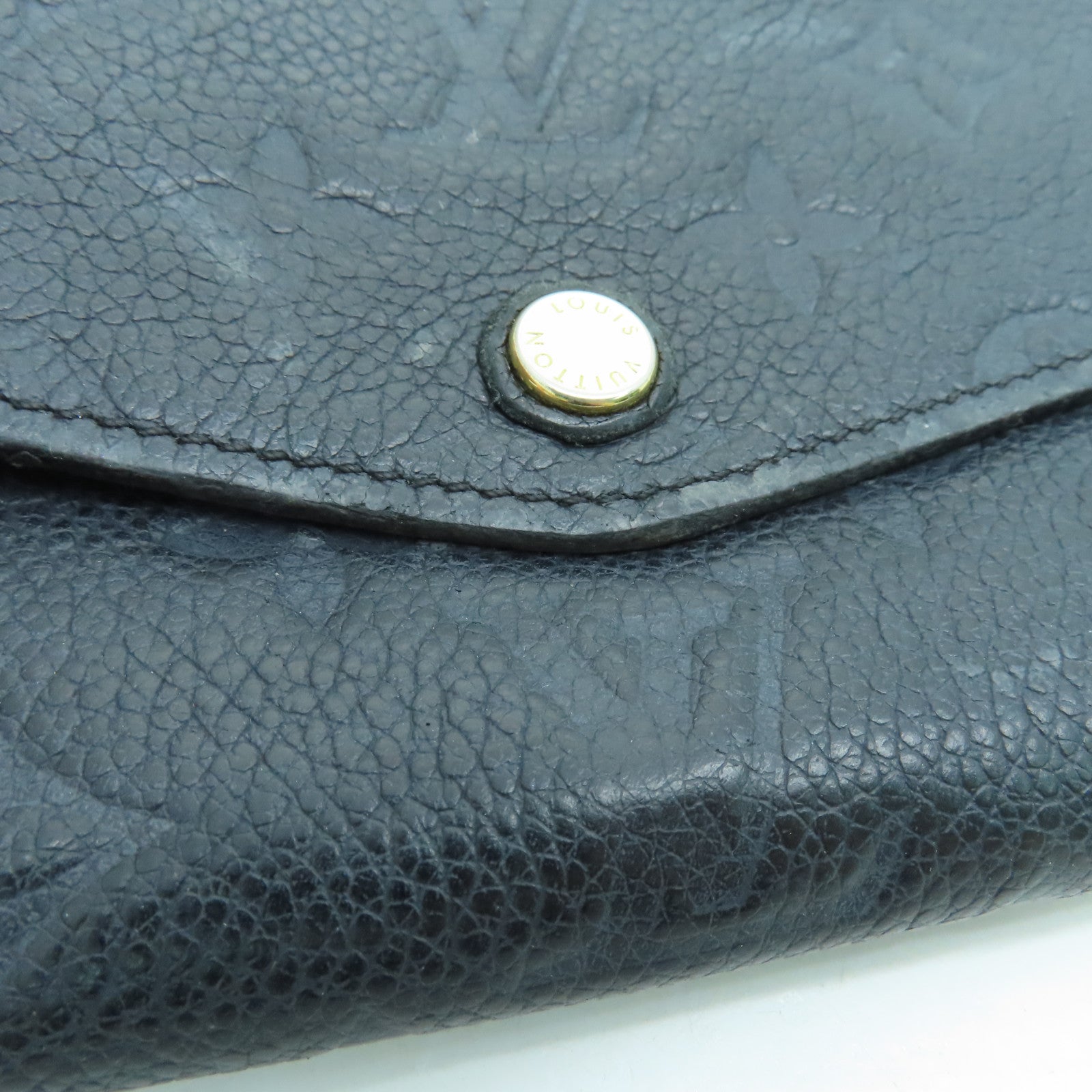 LOUIS VUITTON Monogram Empreinte Sarah长钱包金扣黑色