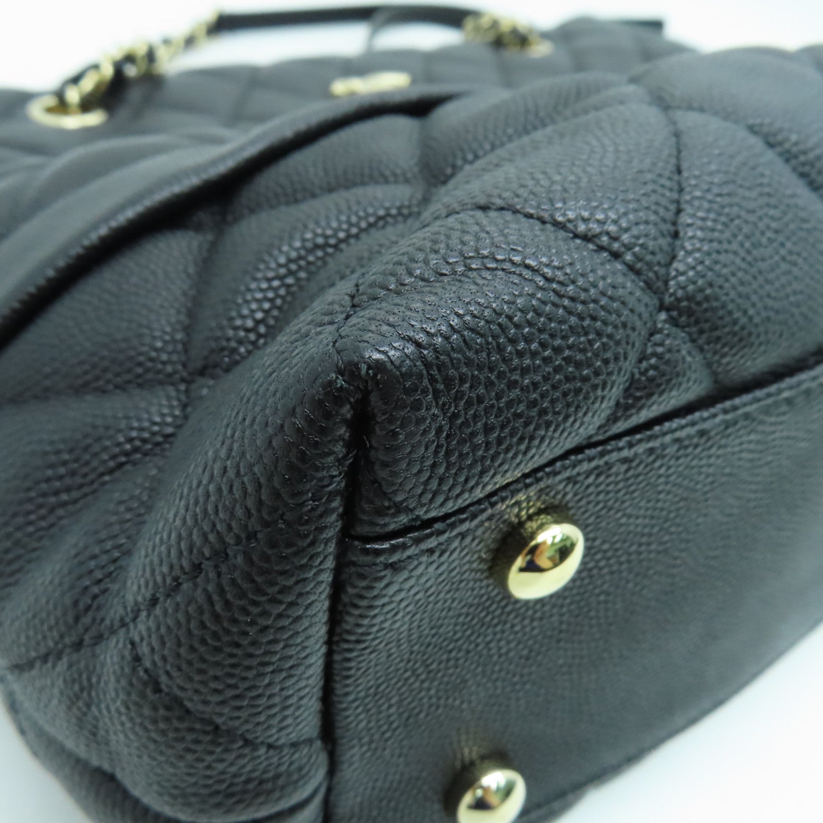 CHANEL 菱格Caviar皮革Chain Shoulder链带肩背袋金扣黑色