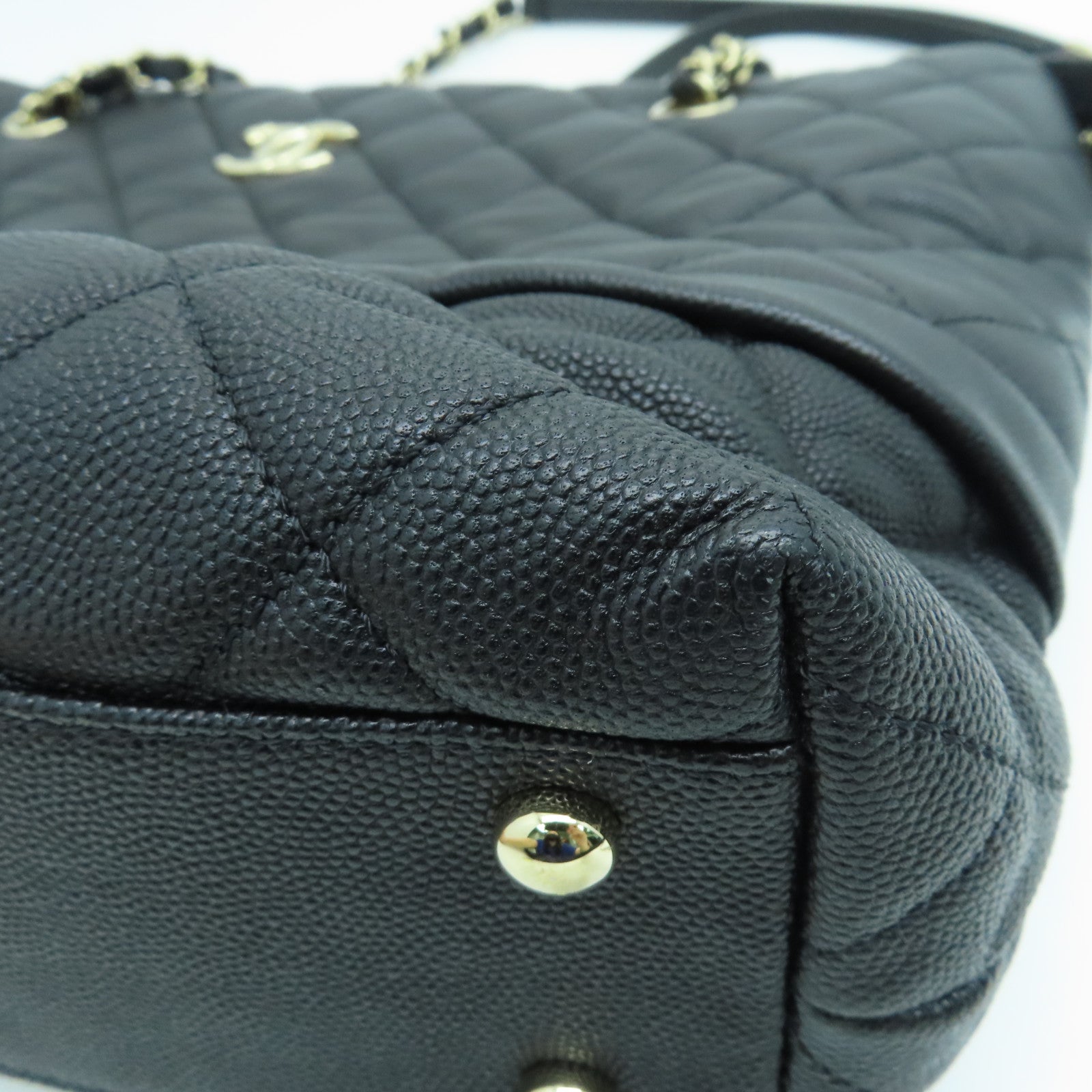 CHANEL 菱格Caviar皮革Chain Shoulder链带肩背袋金扣黑色