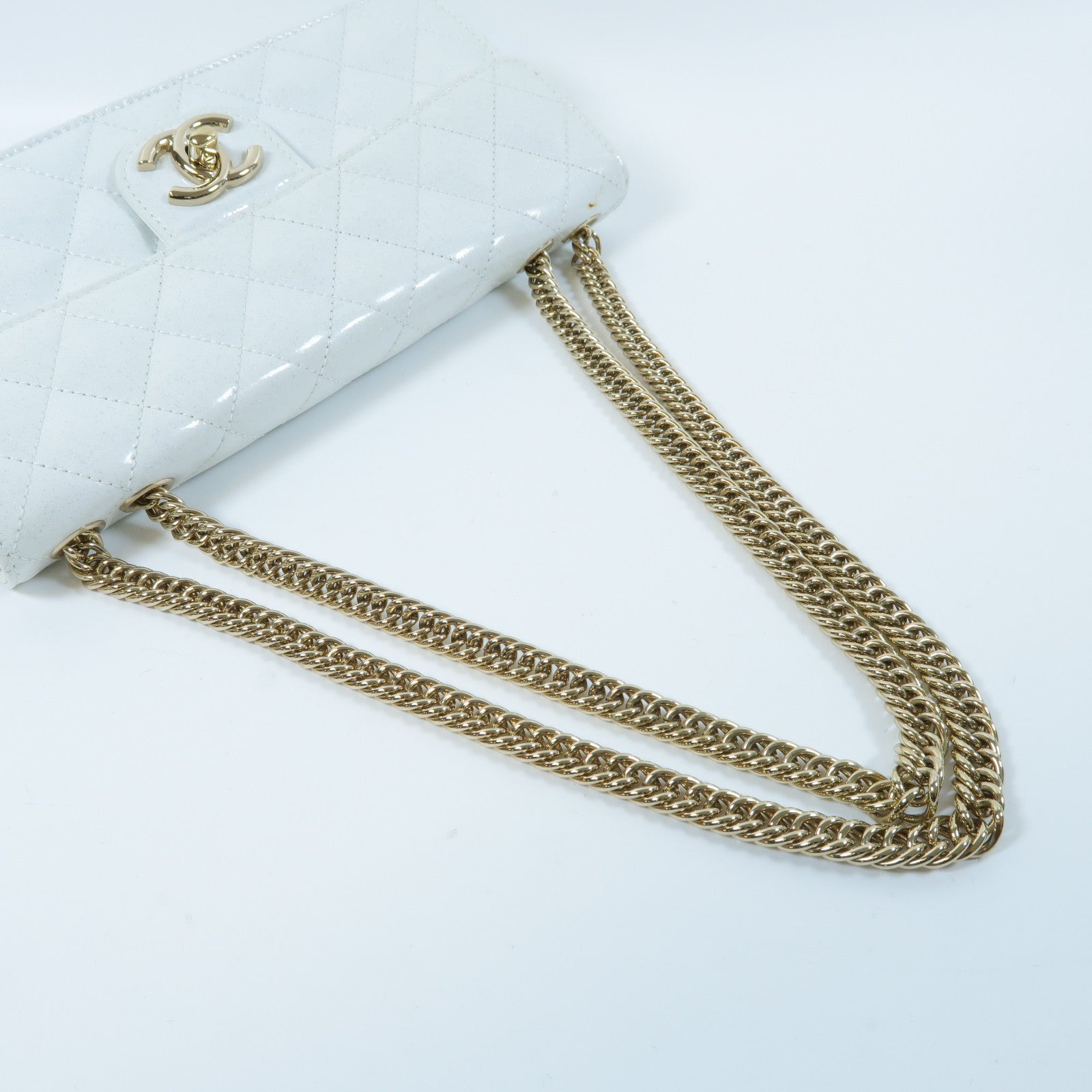CHANEL 菱格牛皮皮革Chain Shoulder Bag金扣鏈帶肩背袋白色