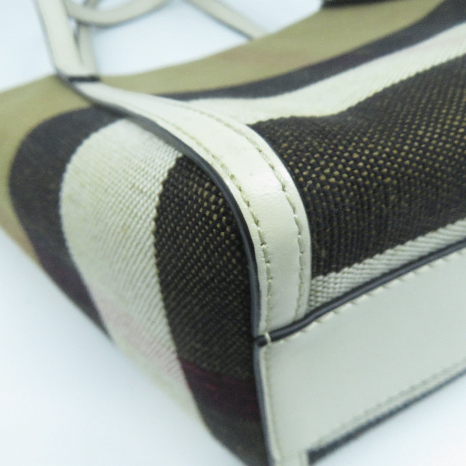 BURBERRY 帆布Hand Bag金扣手挽袋啡色