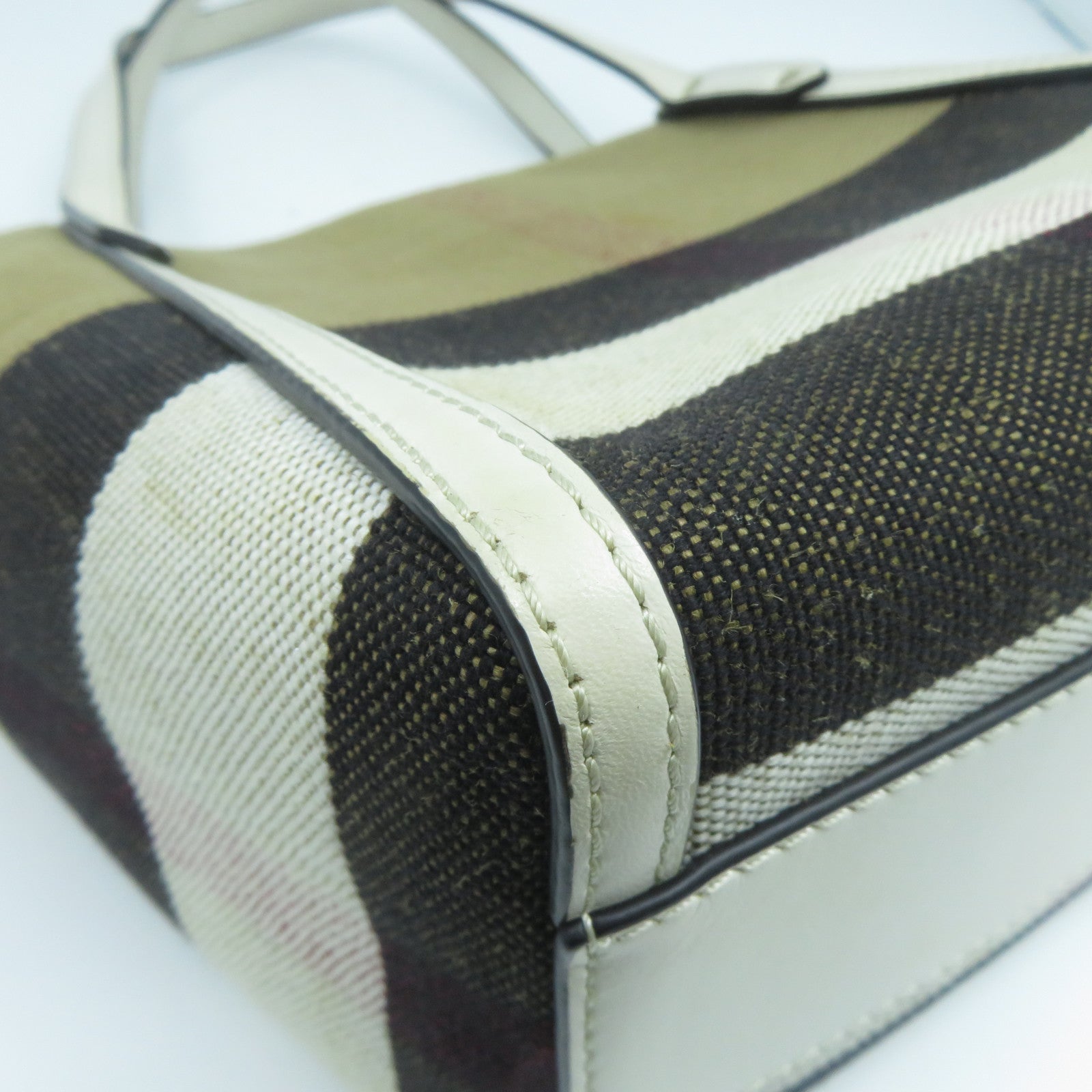 BURBERRY 帆布Hand Bag金扣手挽袋啡色