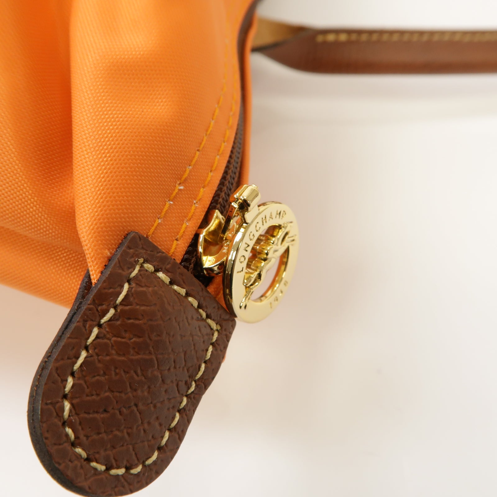 Longchamp 尼龍Shoulder Bag金扣肩背袋橙色