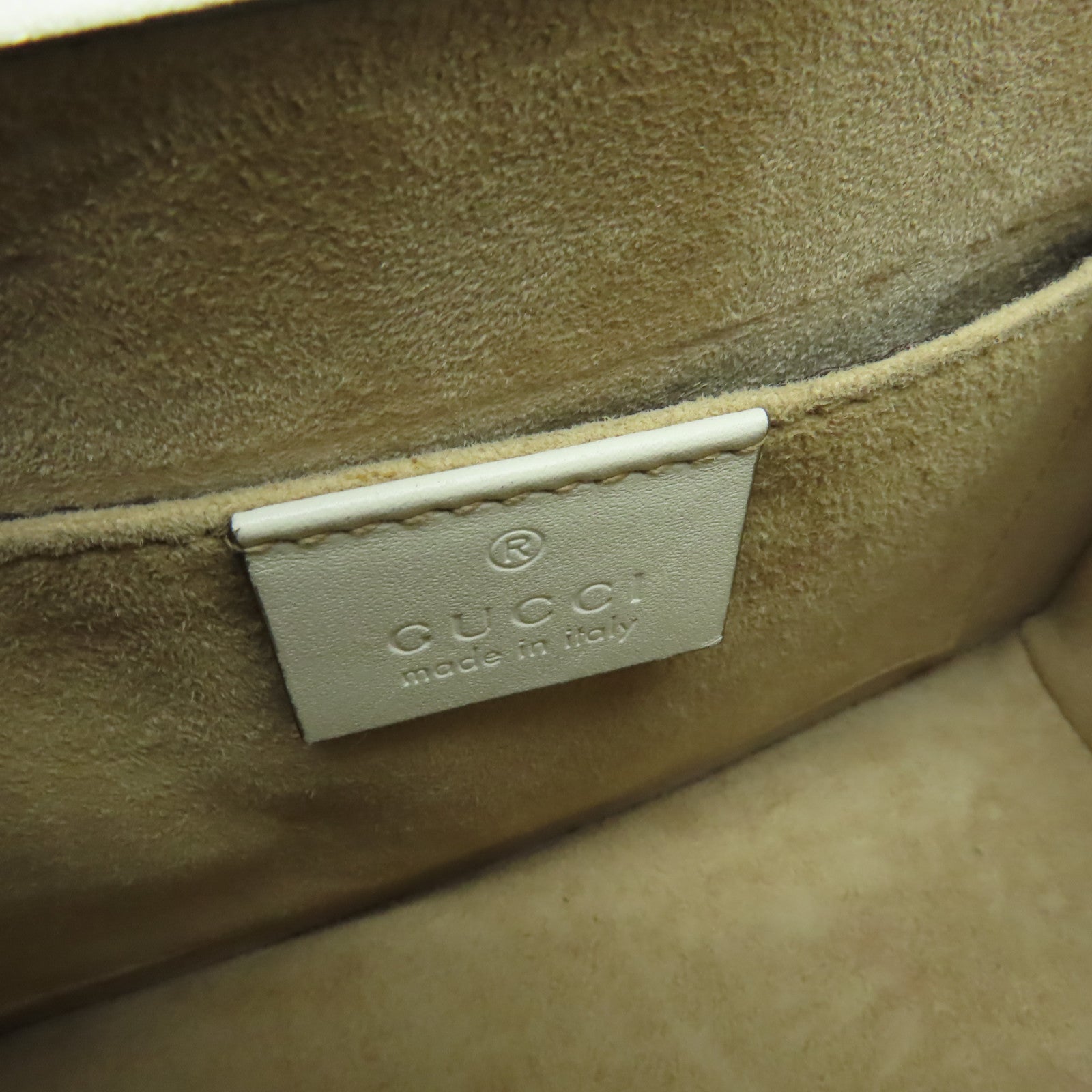 GUCCI 牛皮皮革Sylvie Mini Bag金扣手挽肩背兩用袋白色