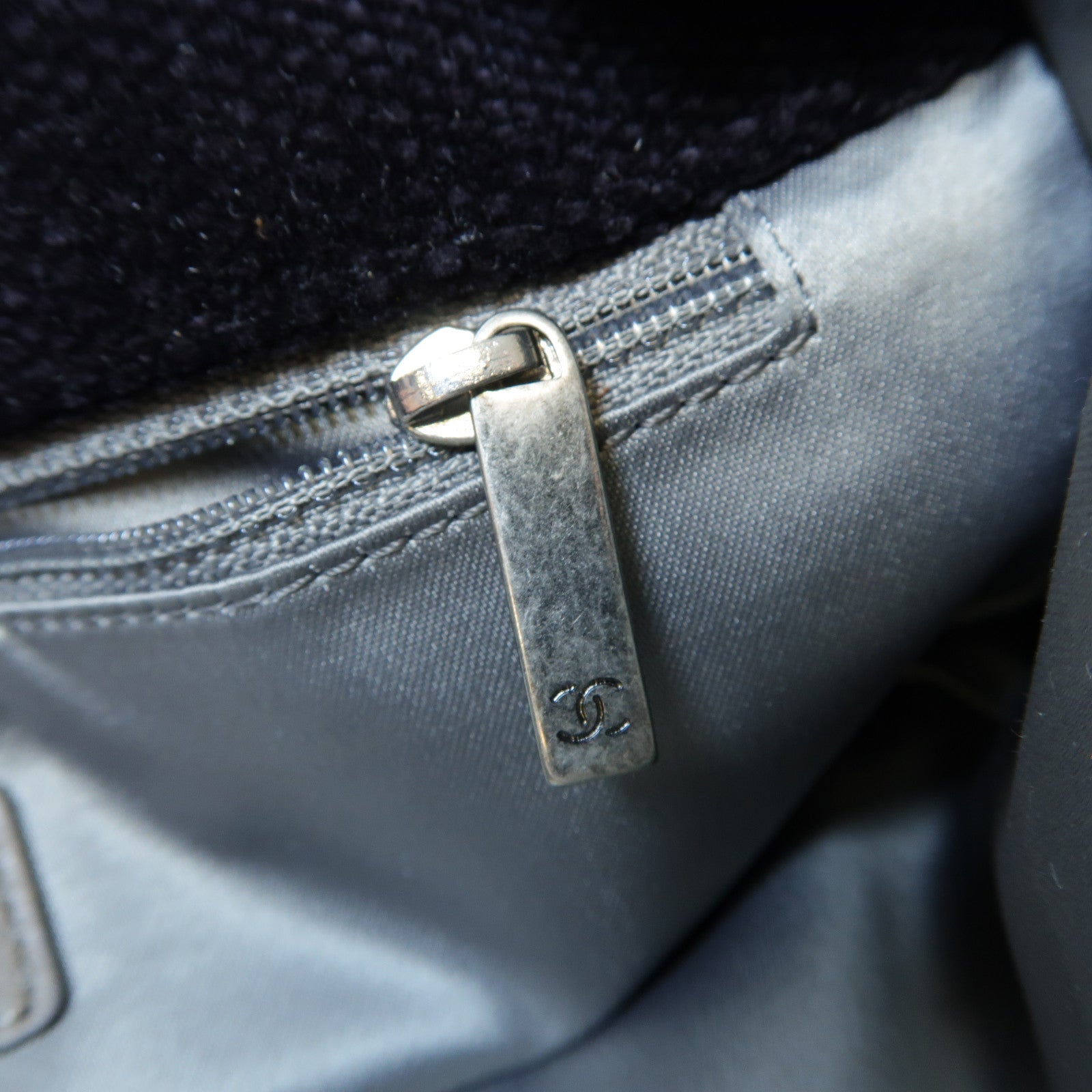 CHANEL 斜紋軟呢Chain Shoulder Bag銀扣鏈帶肩背袋黑色