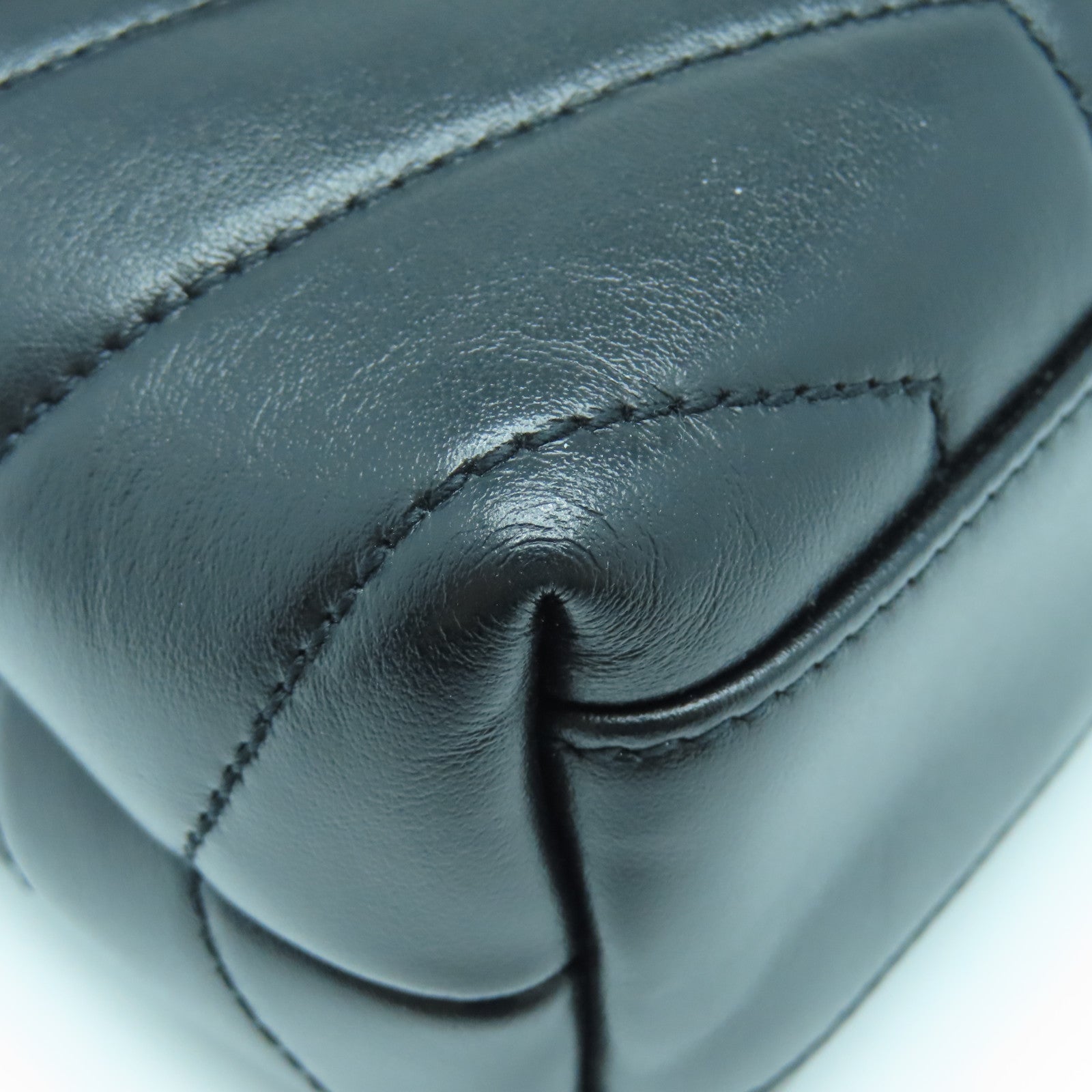 YVES SAINT LAURENT Sheepskin Leather Shoulder Bag Black